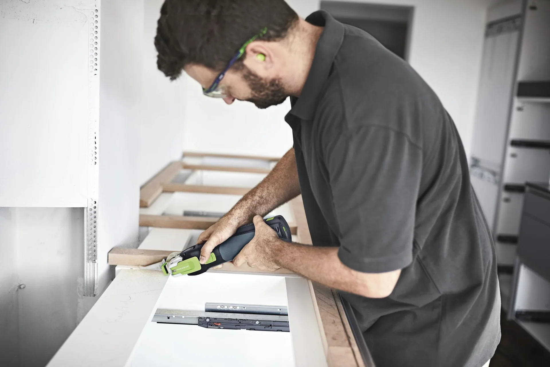 Akku Oszillierer OSC 18 Li E-Basic Vecturo - 0