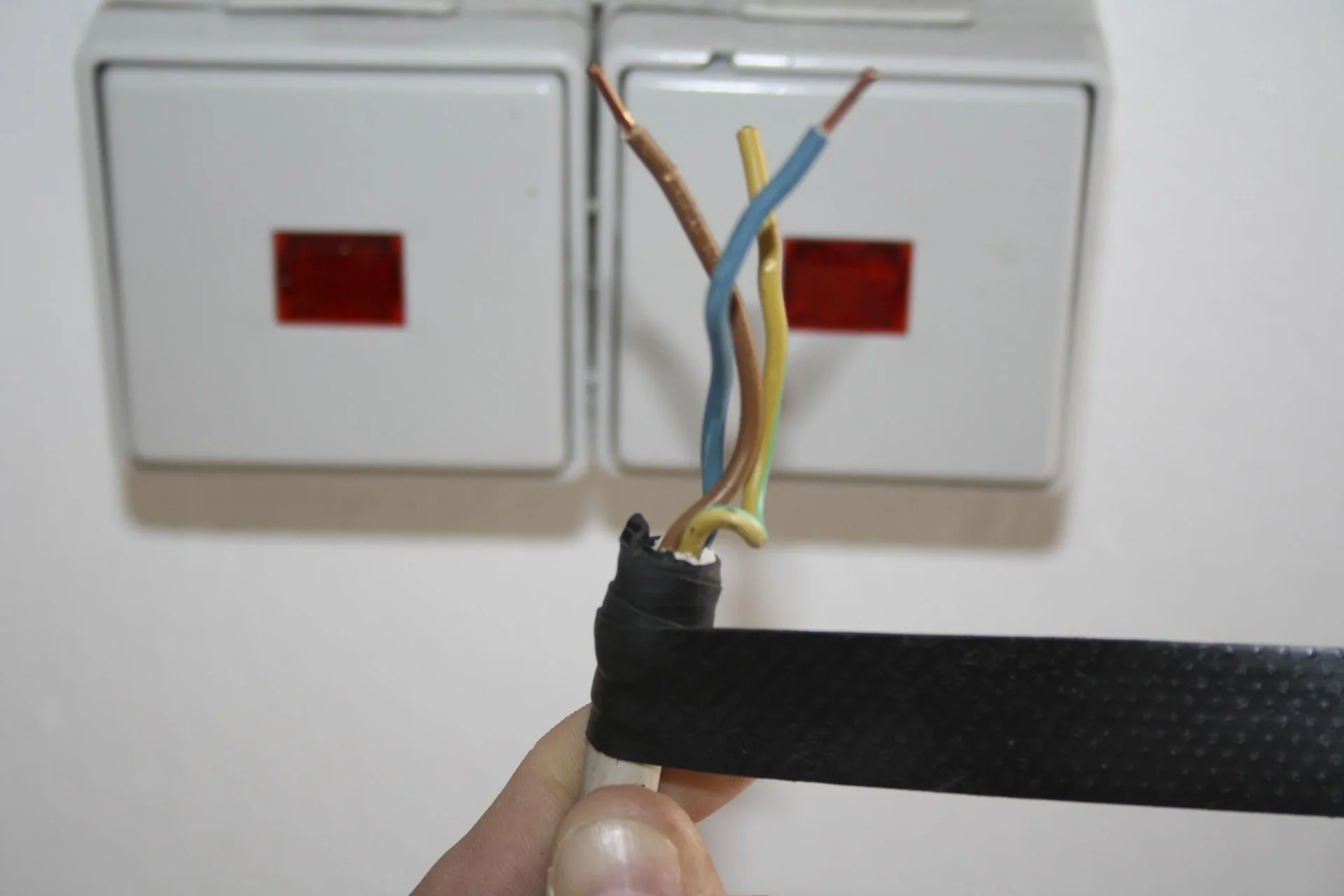 Selbst verschweißendes Dichtband - eine Rolle 10 m lang - 3