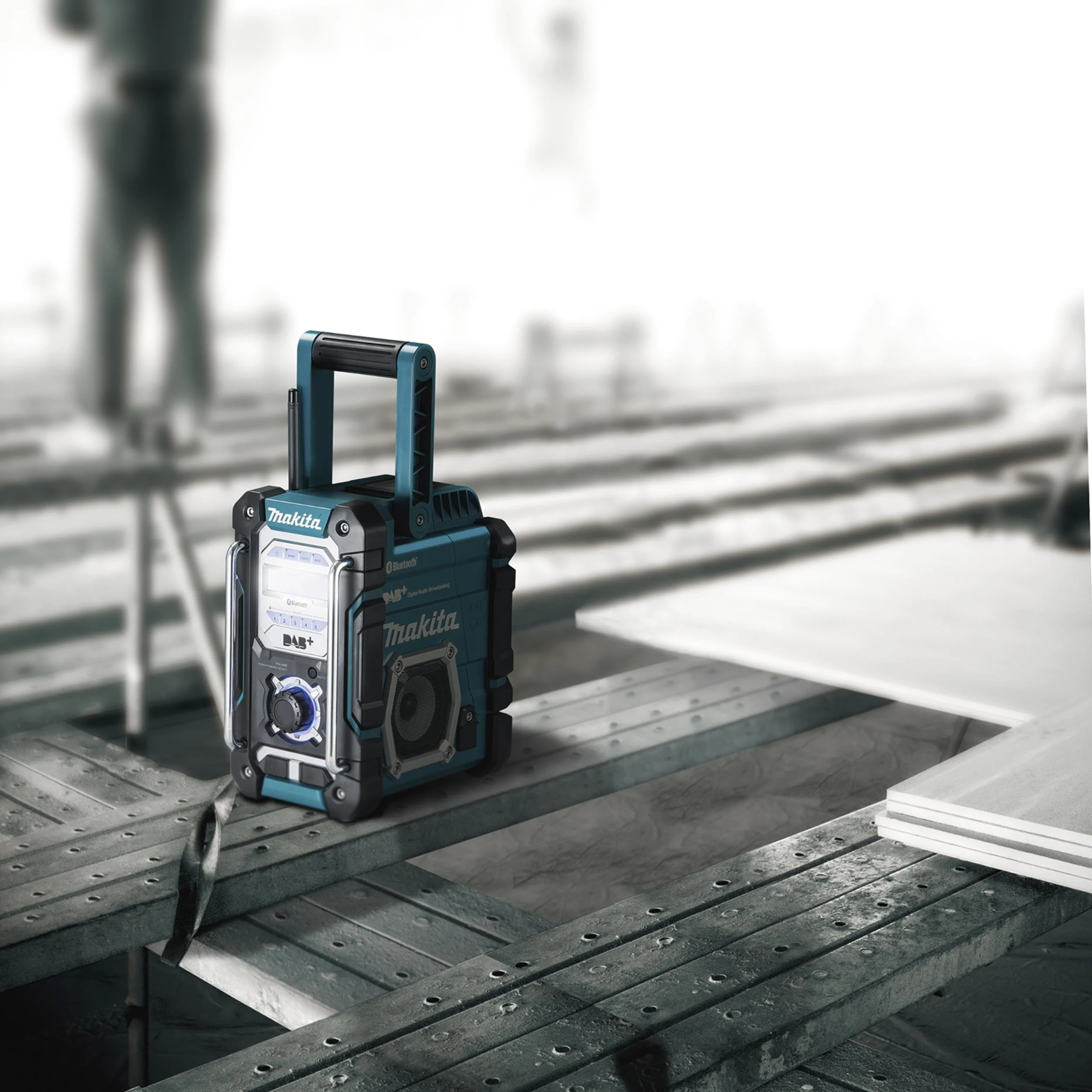 Akku-Baustellenradio 7,2V - 18V mit DAB+ und Bluetooth DMR112 - 2