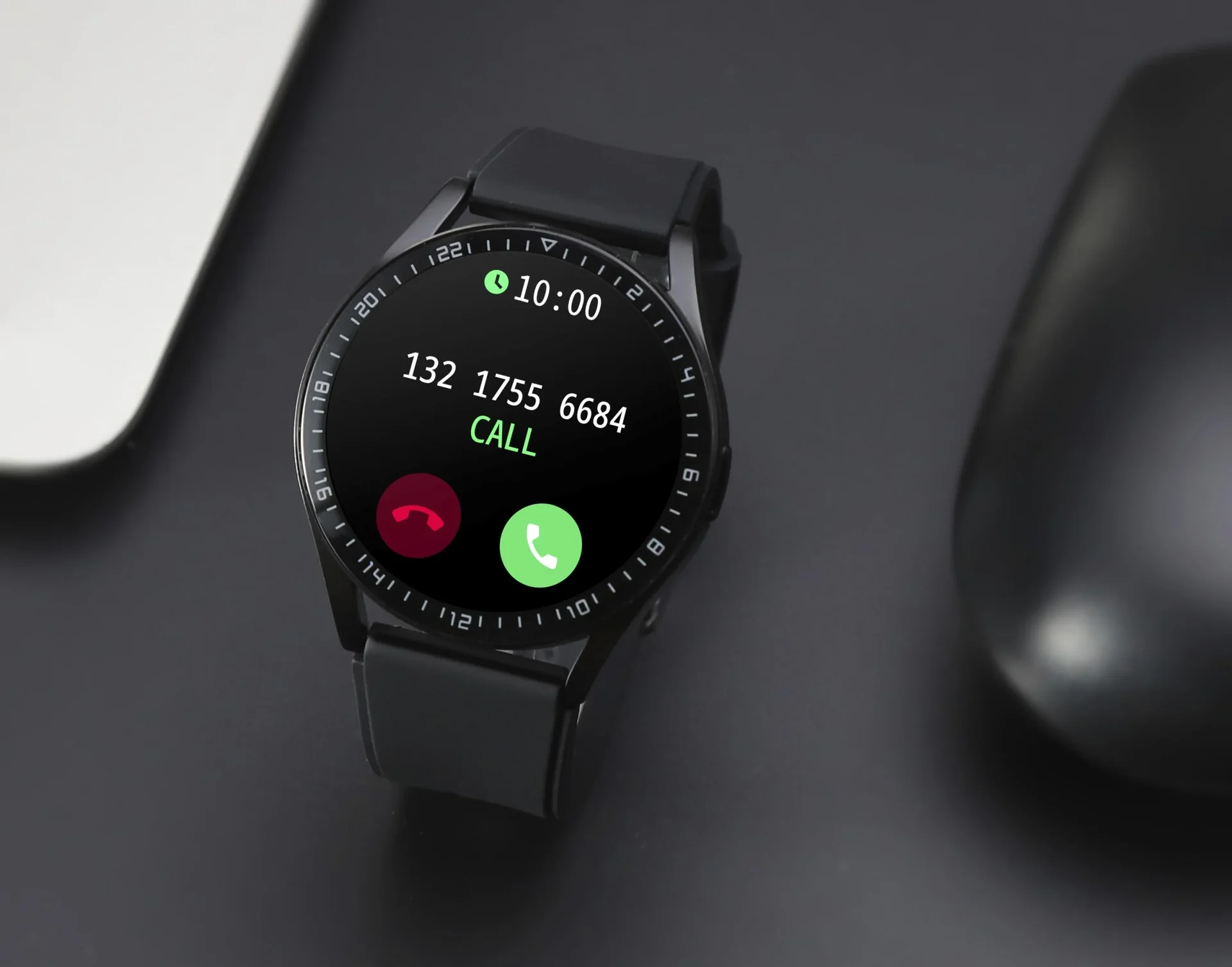 Bluetooth Smartwatch mit Puls, Blutdruck und Blutsauerstoff Sensor, IPS Display - 1
