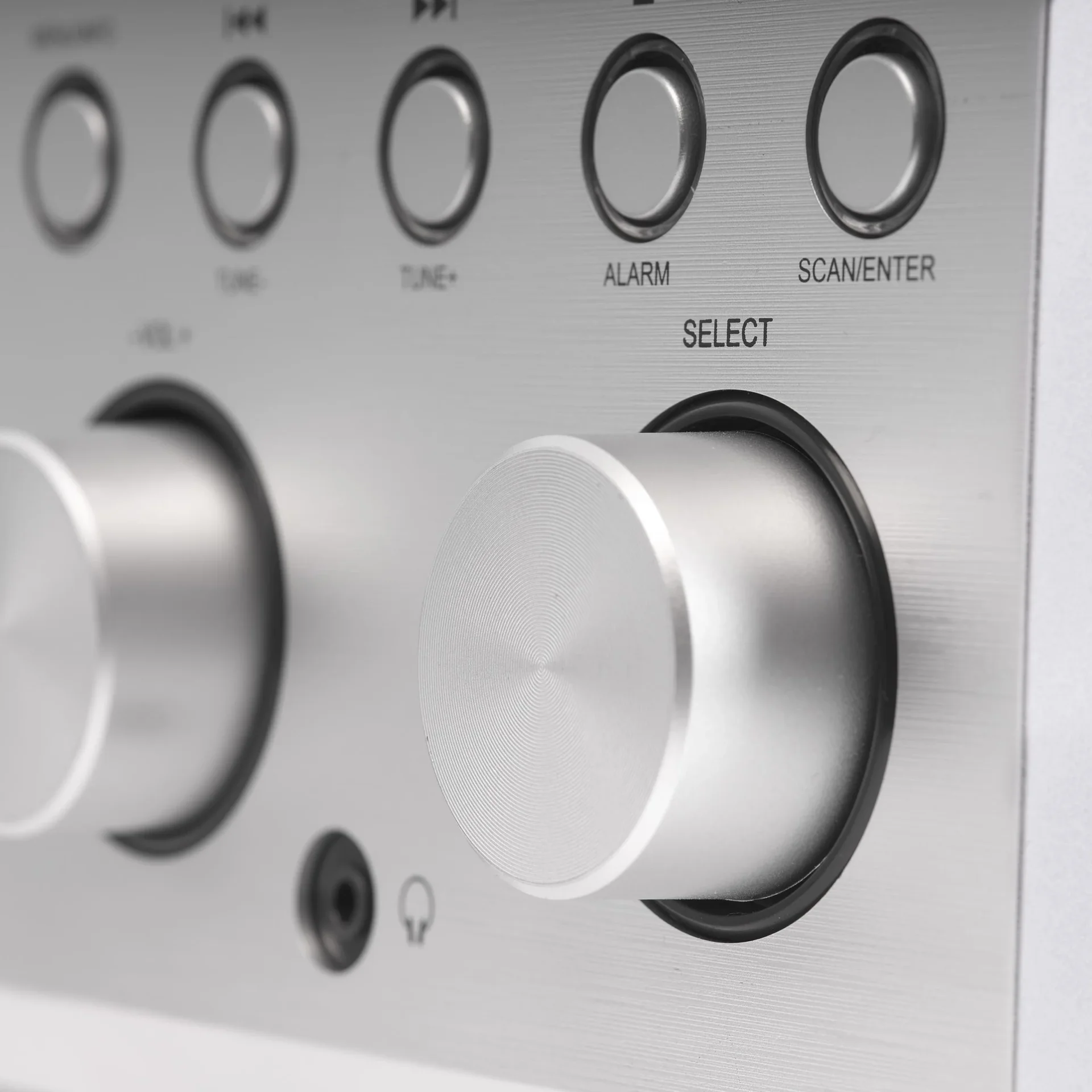 DAB+ und UKW Micro-Stereoanlage mit Bluetooth, USB Ladebüchse und USB MP3 Wiedergabe - 0