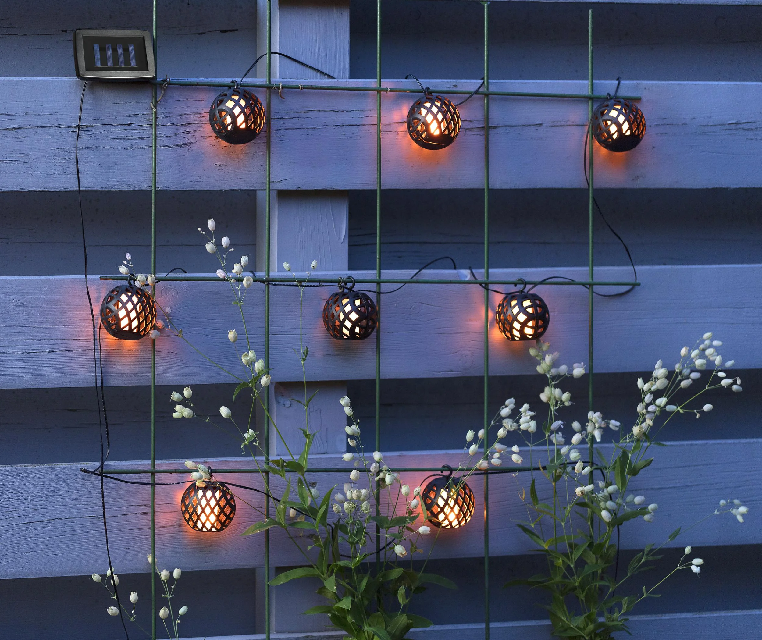 Solar LED-Lichterkette mit realistischem Flammeneffekt - 2