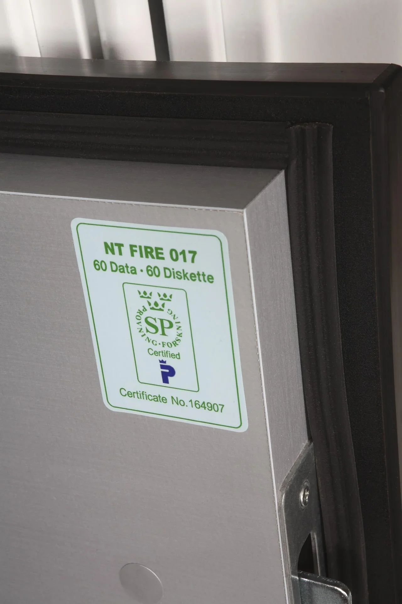 Datenschutztresor Datacare Außenmaße 420 x 350 x 430 mm, mit Fingerabdruckschloss - 4