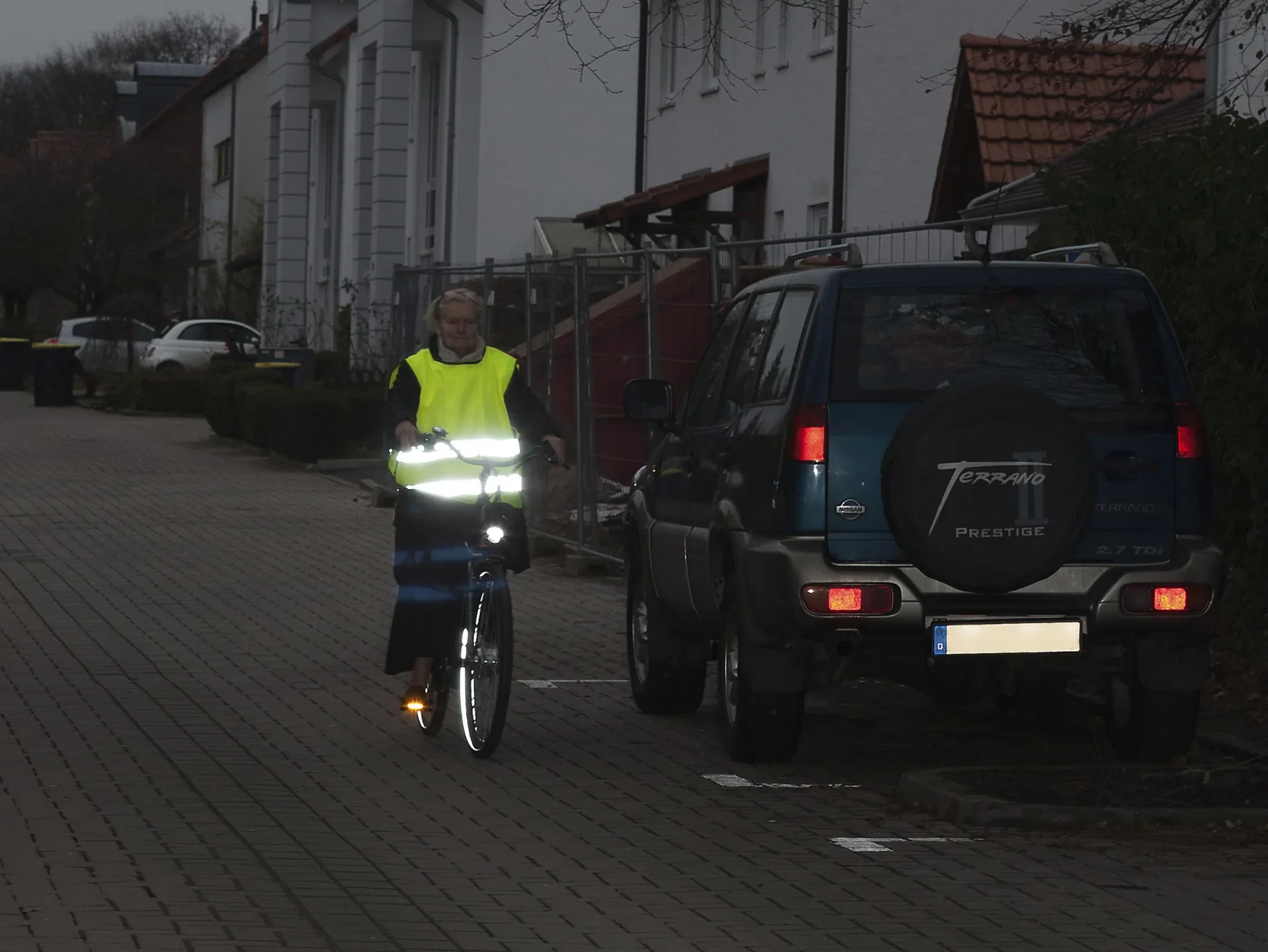 Fahrrad Reflex Warnweste, Größe S - M (Jugend) - 5