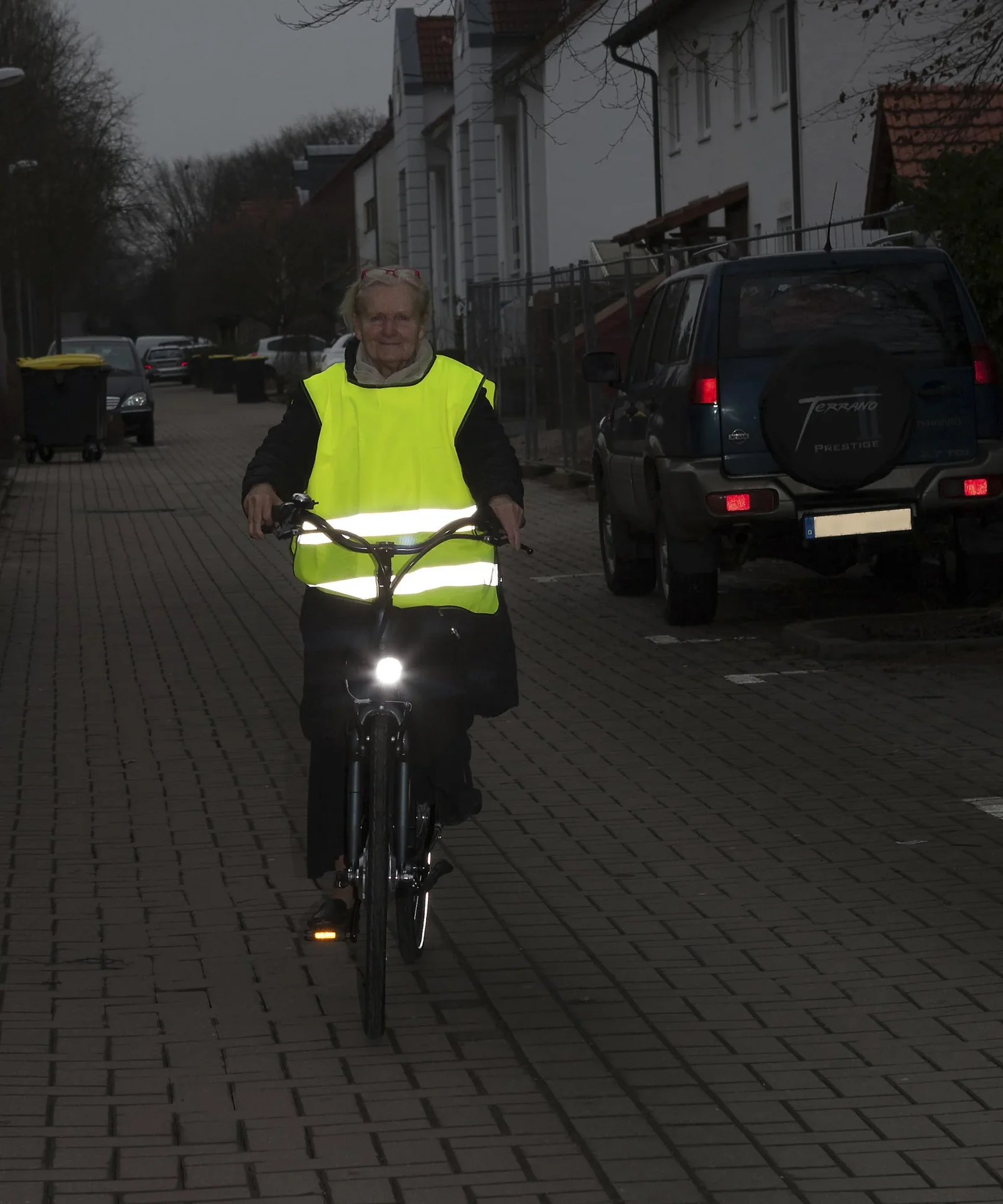 Fahrrad Reflex Warnweste, Größe S - M (Jugend) - 6