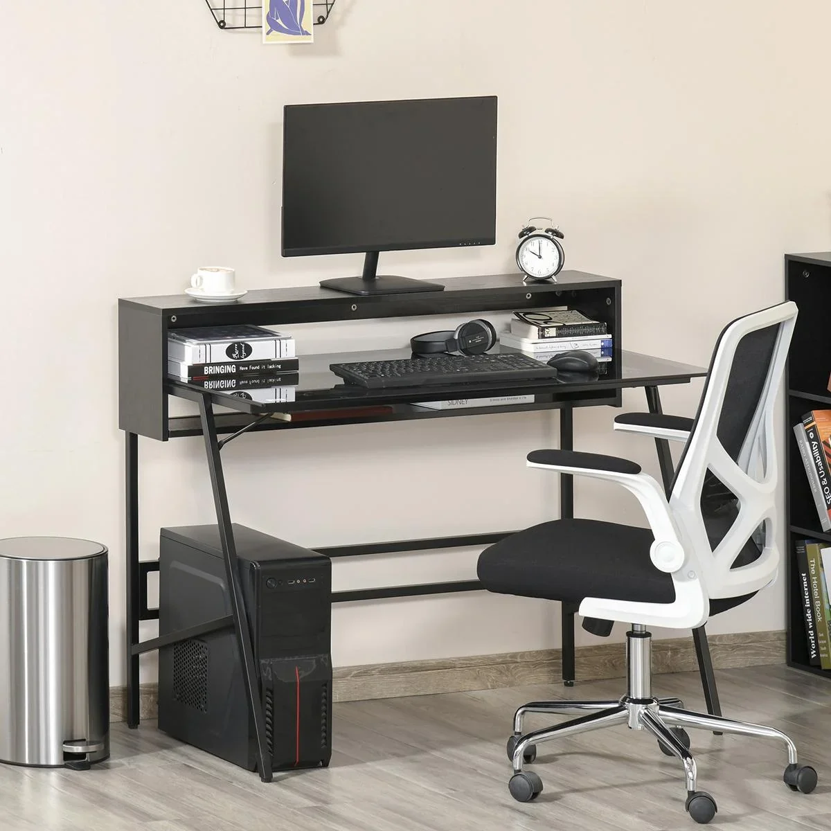 Computertisch Schreibtisch mit zwei Ablagen moderner Gamingtisch mit gehärtetem Glasplatte Home-Office verstellbare Fußm - 1