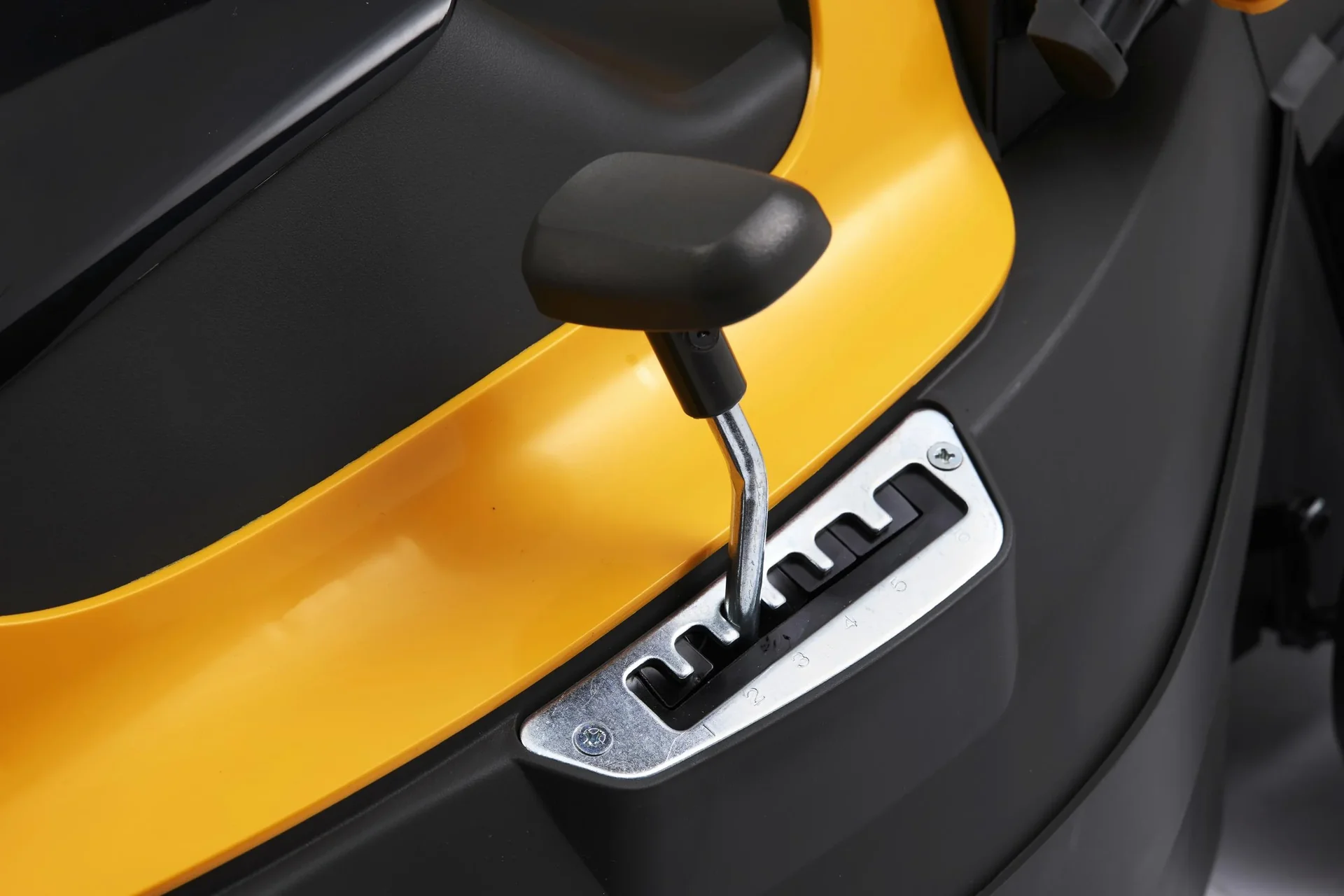 Akku-Rasenmäher Collector 140e - 4