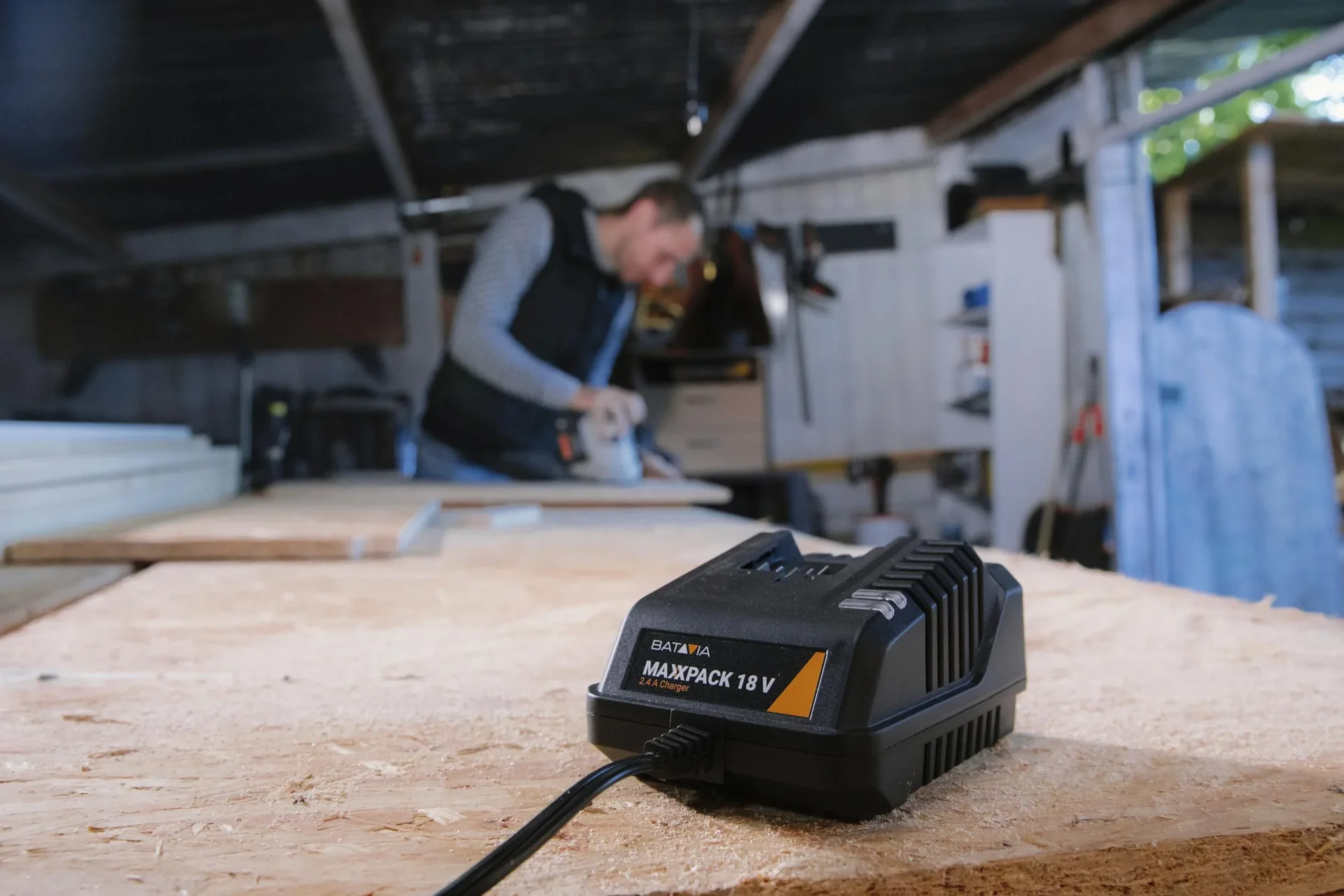 Ladegerät Maxxpack 18V 2.4Ah - 0