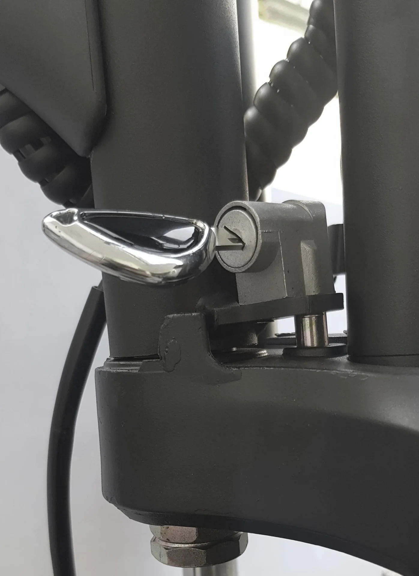 Elektro-Roller La Spezia Plus, 45 km/h, 2000 Watt, 60V/30 Ah Lithium-Ionen Akku, schwarz - 6