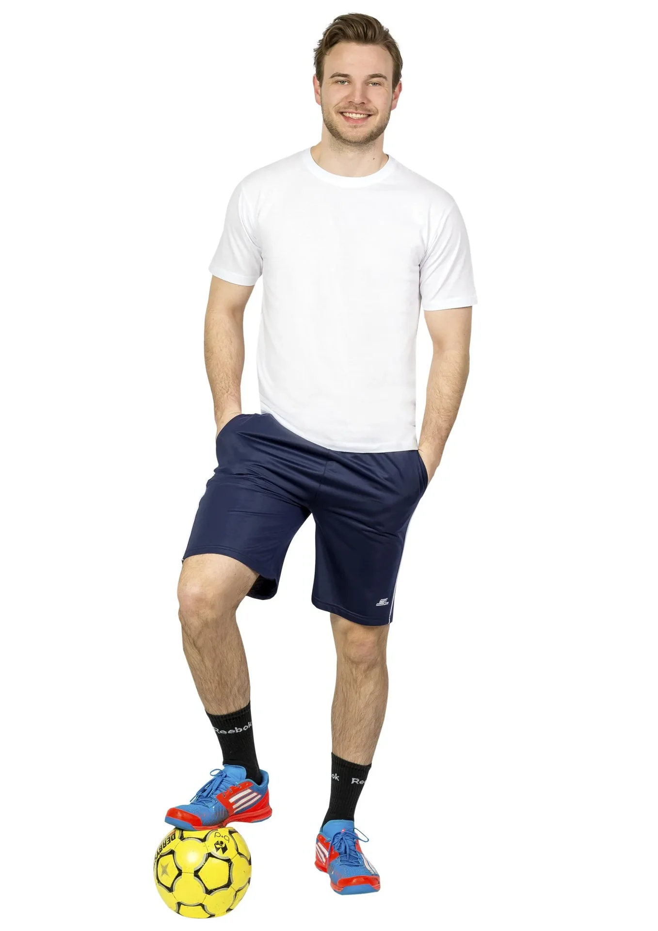 Freizeitshort mit 2 Seitentaschen, Farbe schwarz, Gr.M - 2