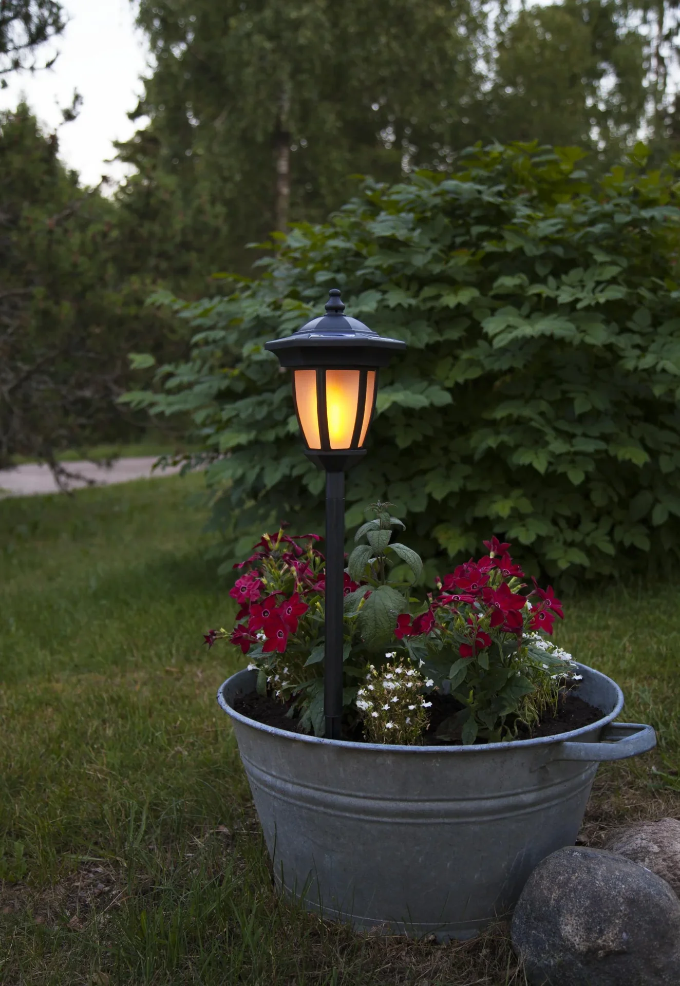 LED Solar Laterne "Flame" mit Flammeneffekt - 1