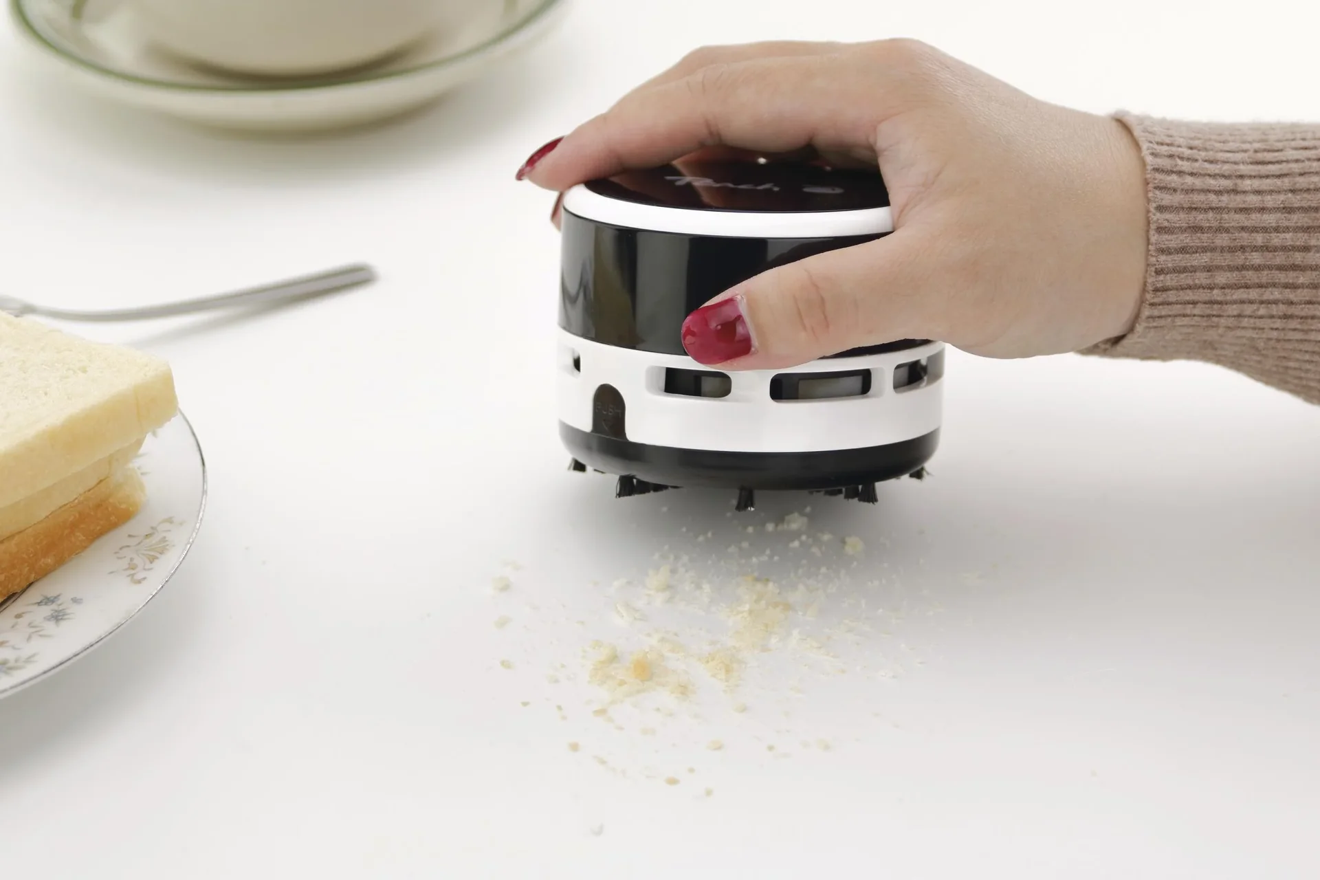 Mini-Tischsauger, kabellos, batteriebetrieben - 1