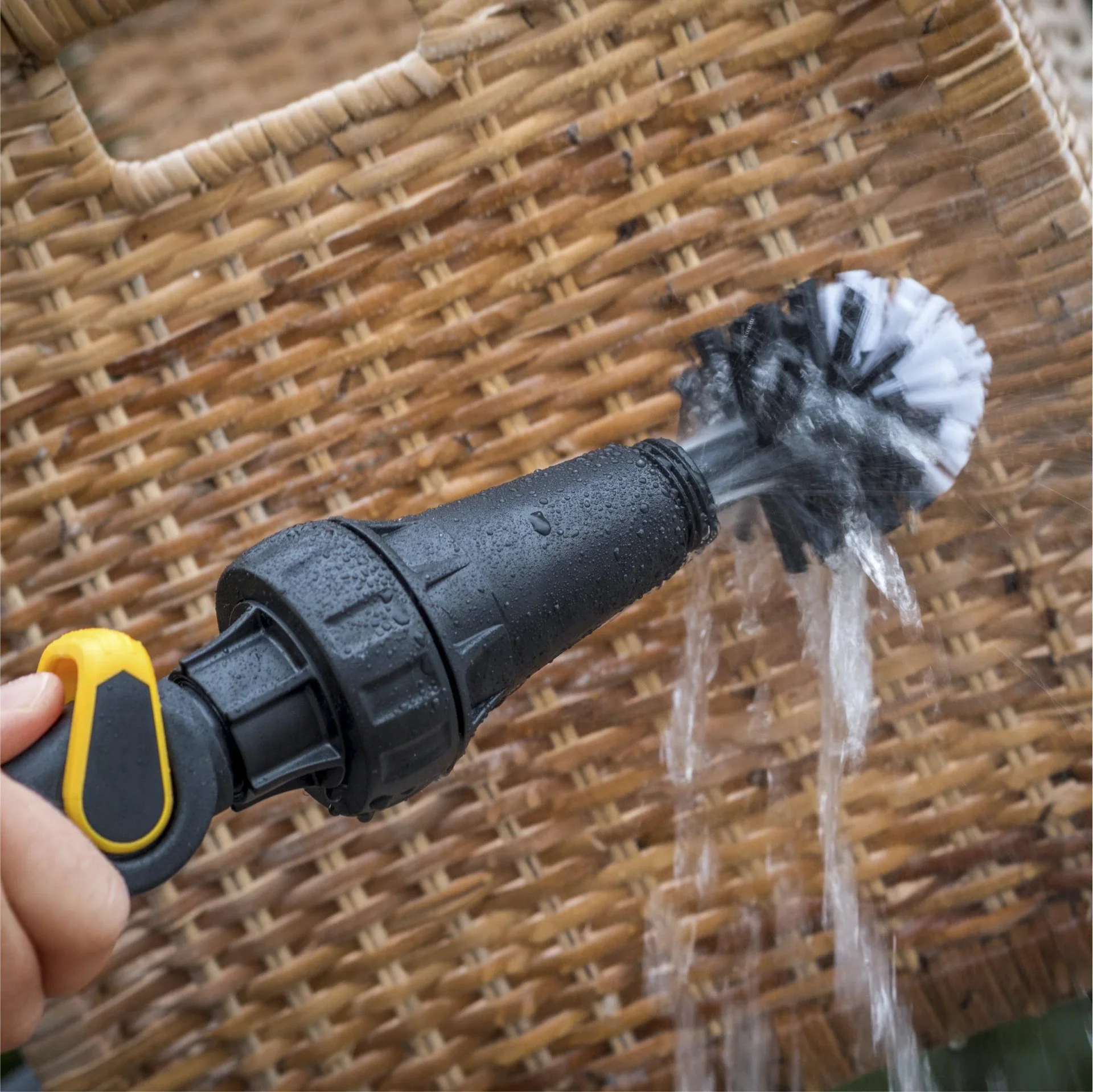 Rotierende Reinigungsbürste - inklusive Multifunktionsaufsatz - 0