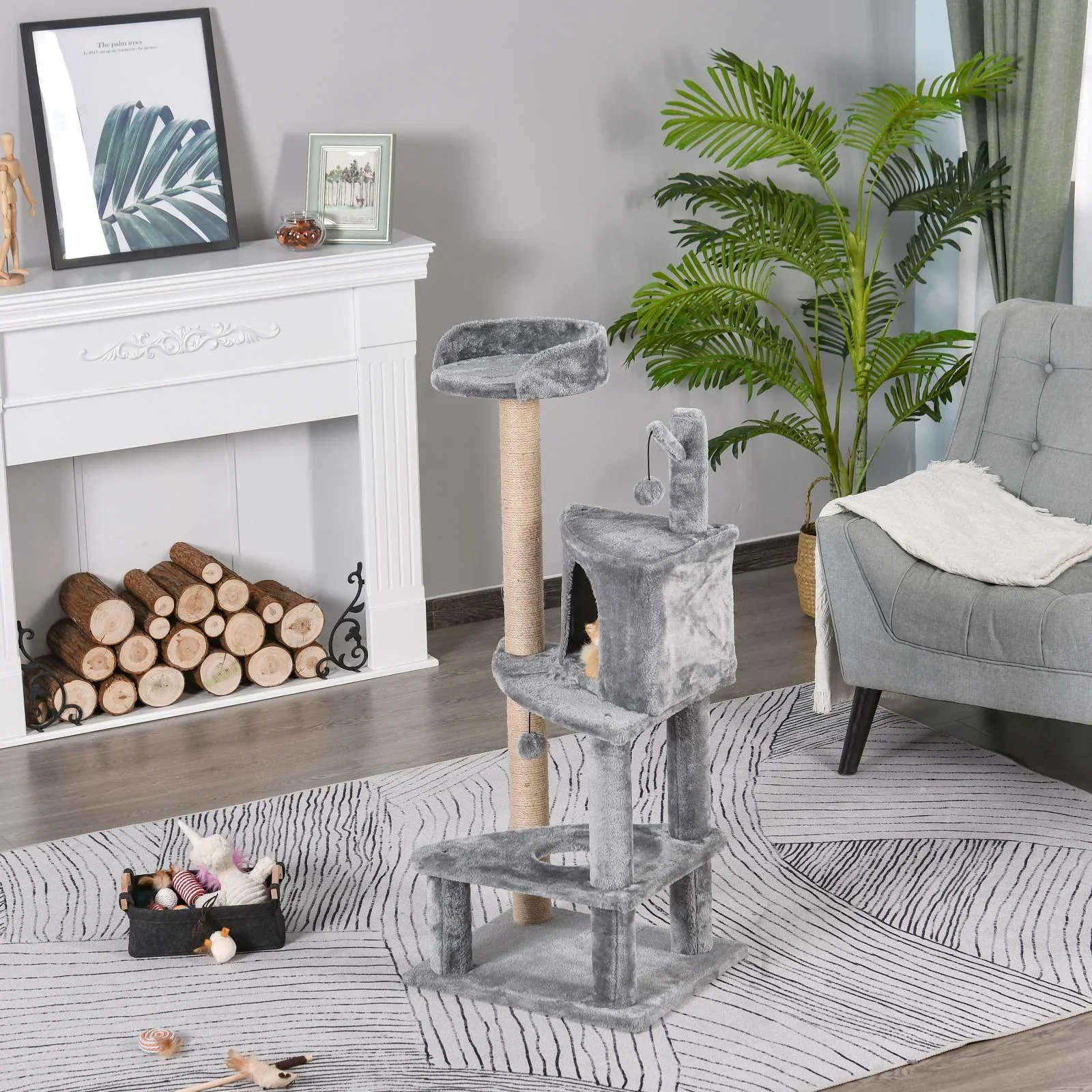 Kratzbaum mit Spielbällen - 1