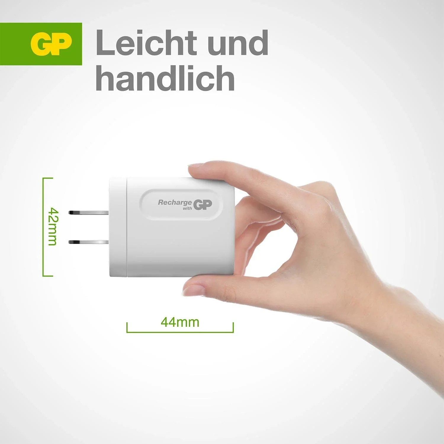 USB Schnellladeadapter mit 1 x USB-A und 1 x USB-C Anschluss inklusive Welt-Reiseadapter, max. 20 Watt - 2