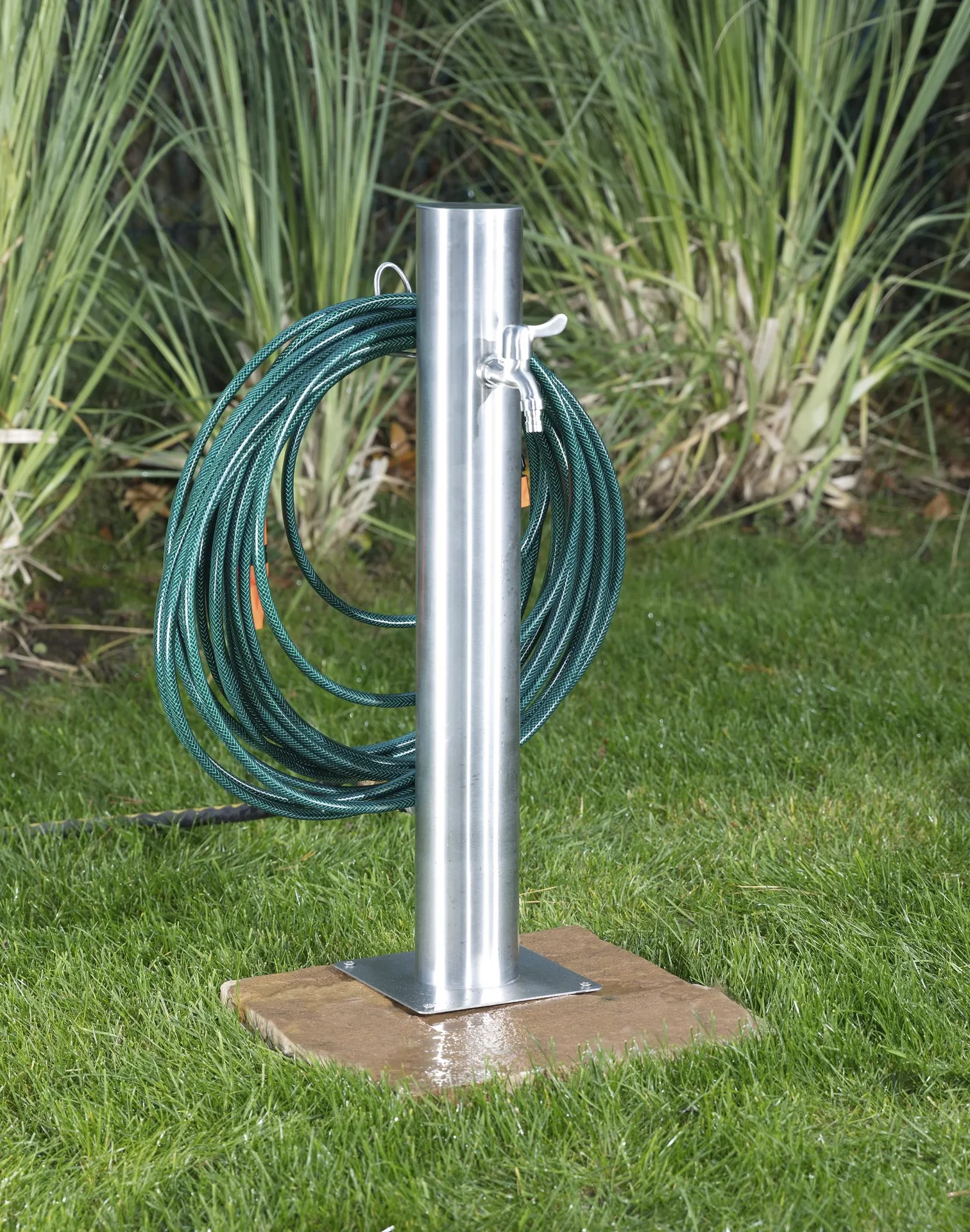 Wasserzapfsäule, inklusive Schlauchhalter + 2 Auslaufhähne, Edelstahl - 4