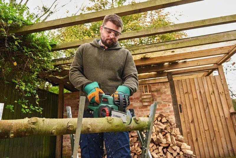 Akku-Kettensäge Universal Chain 18 - 2