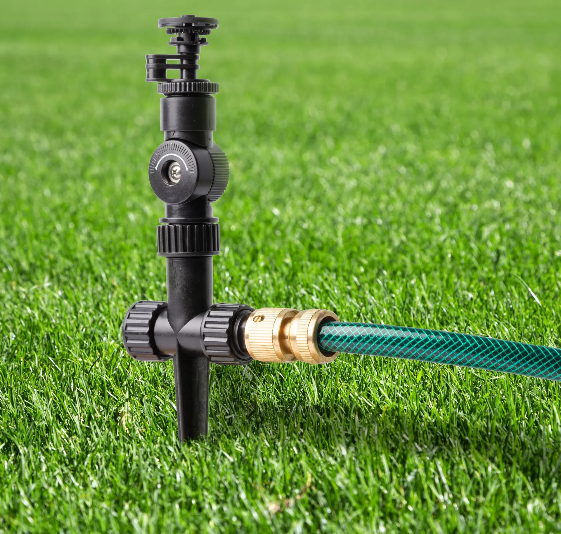 Wassersparender Rasensprenkler, 180° Schwenkkopf - 2