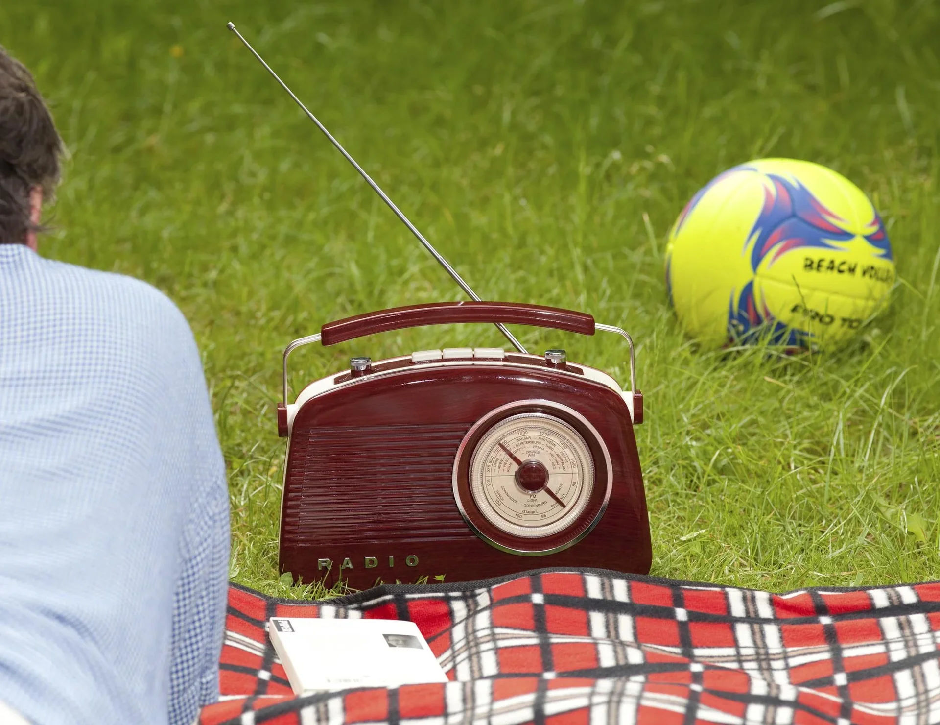 Großes Nostalgie Kofferradio - 2