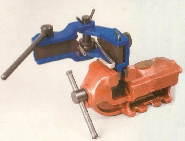 Universal Biegegerät - 2