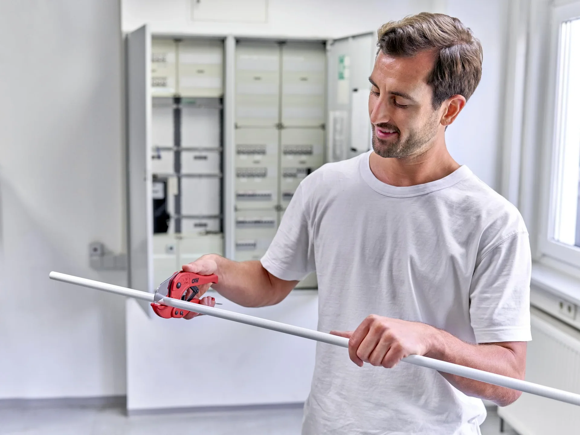 Kunststoffrohrabschneider 42 mm - 3