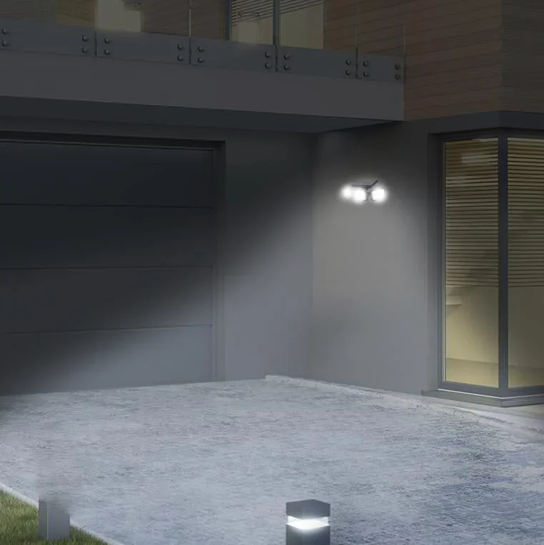 LED Solar Licht mit 3 ausrichtbaren Lichtfeldern und Bewegungsmelder - 2
