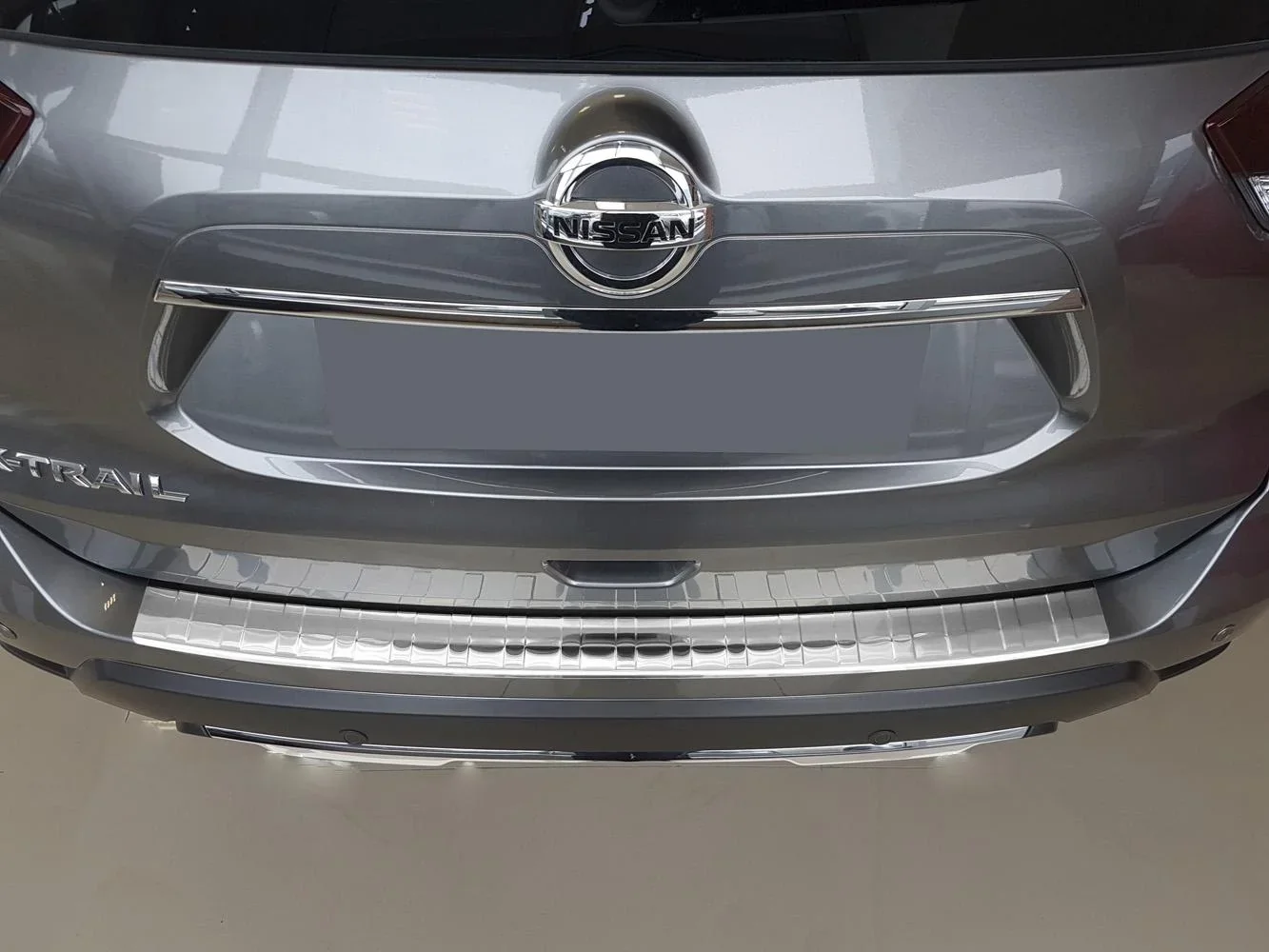 Ladekantenschutz Edelstahl für Nissan X-Trail III ( T32 ), Baujahr FL 2017> - 1