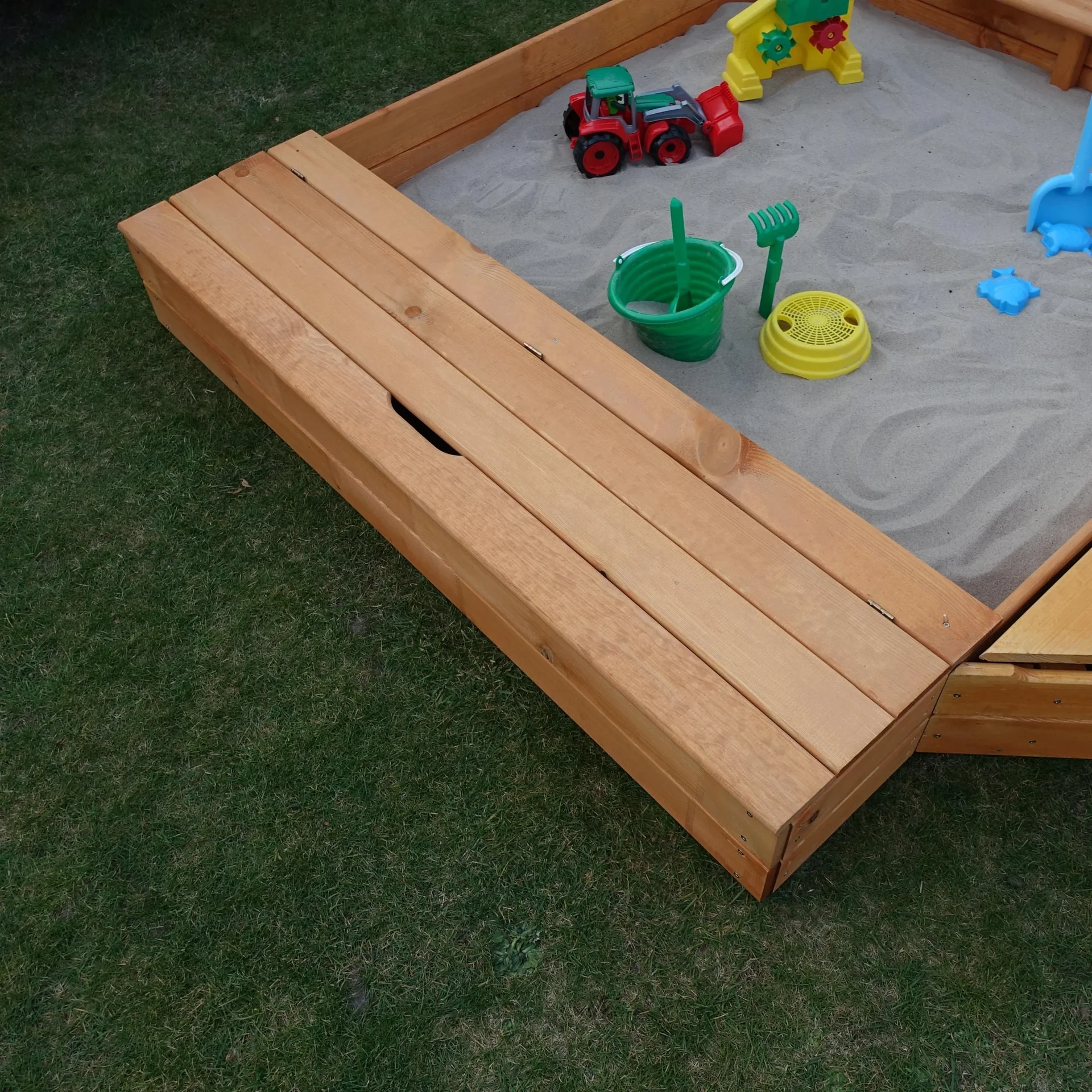 Sitzbox für Sandkasten MULTI - 1