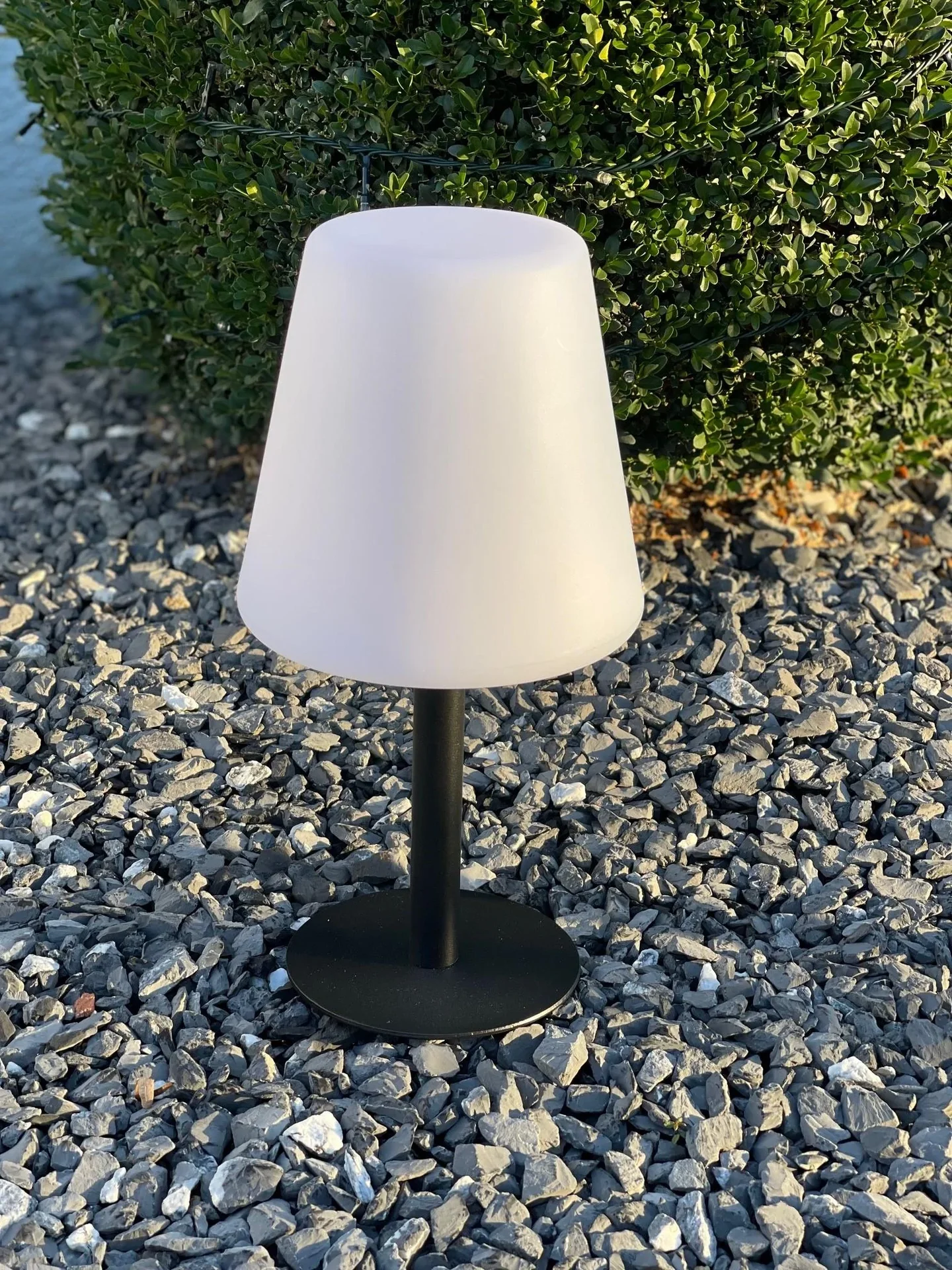 stilvolle LED Solar Aussenlampe - 0