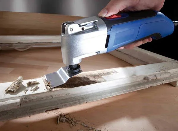 Multifunktionswerkzeug 300 W "Renomaster Pro" 57-teiligem Zubehör Set - 6