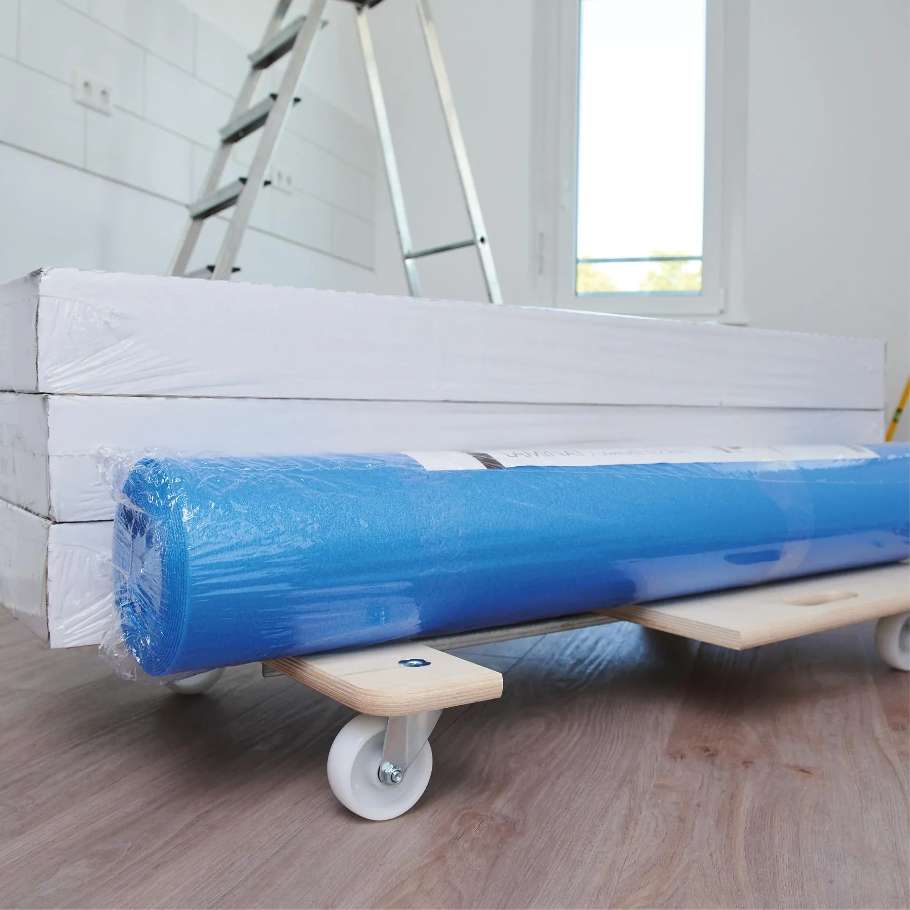 Transporthilfe MM 1332, 59-86 x 49 x 11 cm ausziehbar, harte Rollen Ø 75 mm, Rollenlager, Birke FSC®, Tragkraft 200 kg - 5