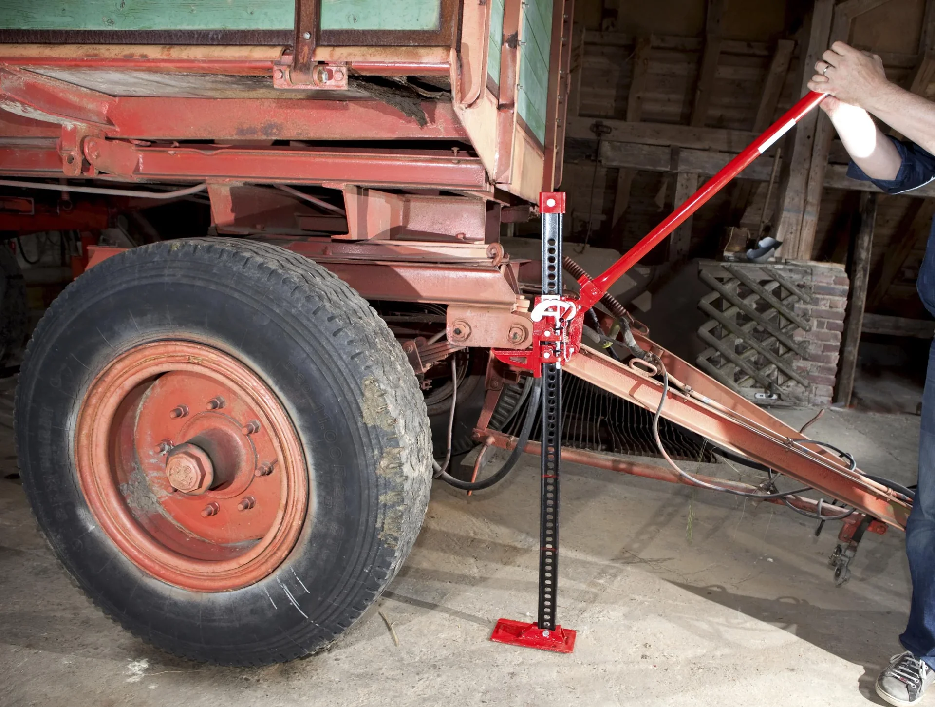 Allzweckheber "agri Shop" bis zu 2 t Tragkraft, Gratis dazu Scheckkarten Multi-Tool - 2