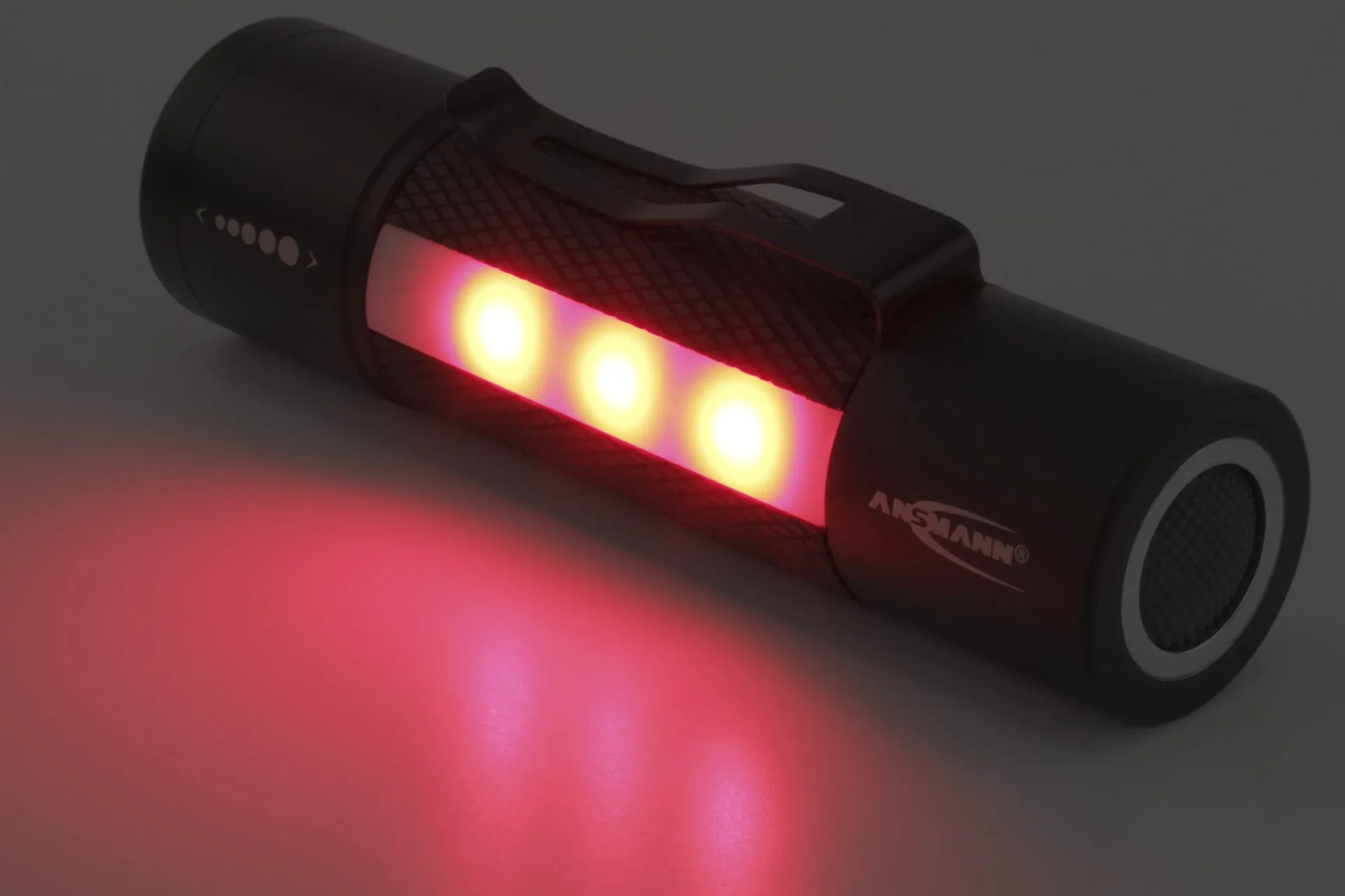 Multifunktionstaschenlampe 3in1 - fokussierbare Taschenlampe, Arbeitsleuchte und Signalleuchte - 8