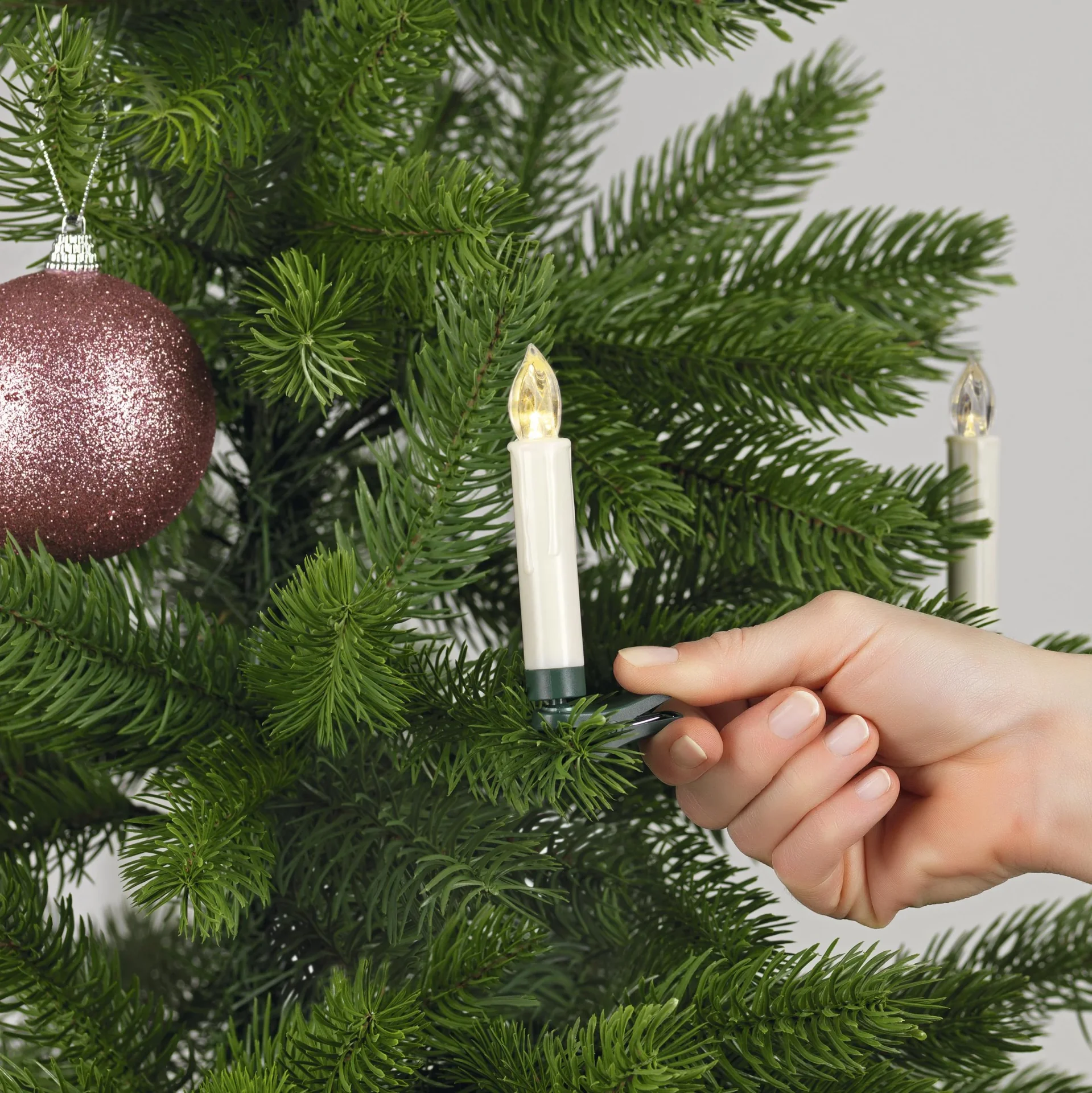 Kabellose LED-Weihnachtsbaumkerzen, Creme-Weiss, batteriebetrieben, mit Clip-Halterung und Fernbedienung, warm-weiß, 16 Stück - 8