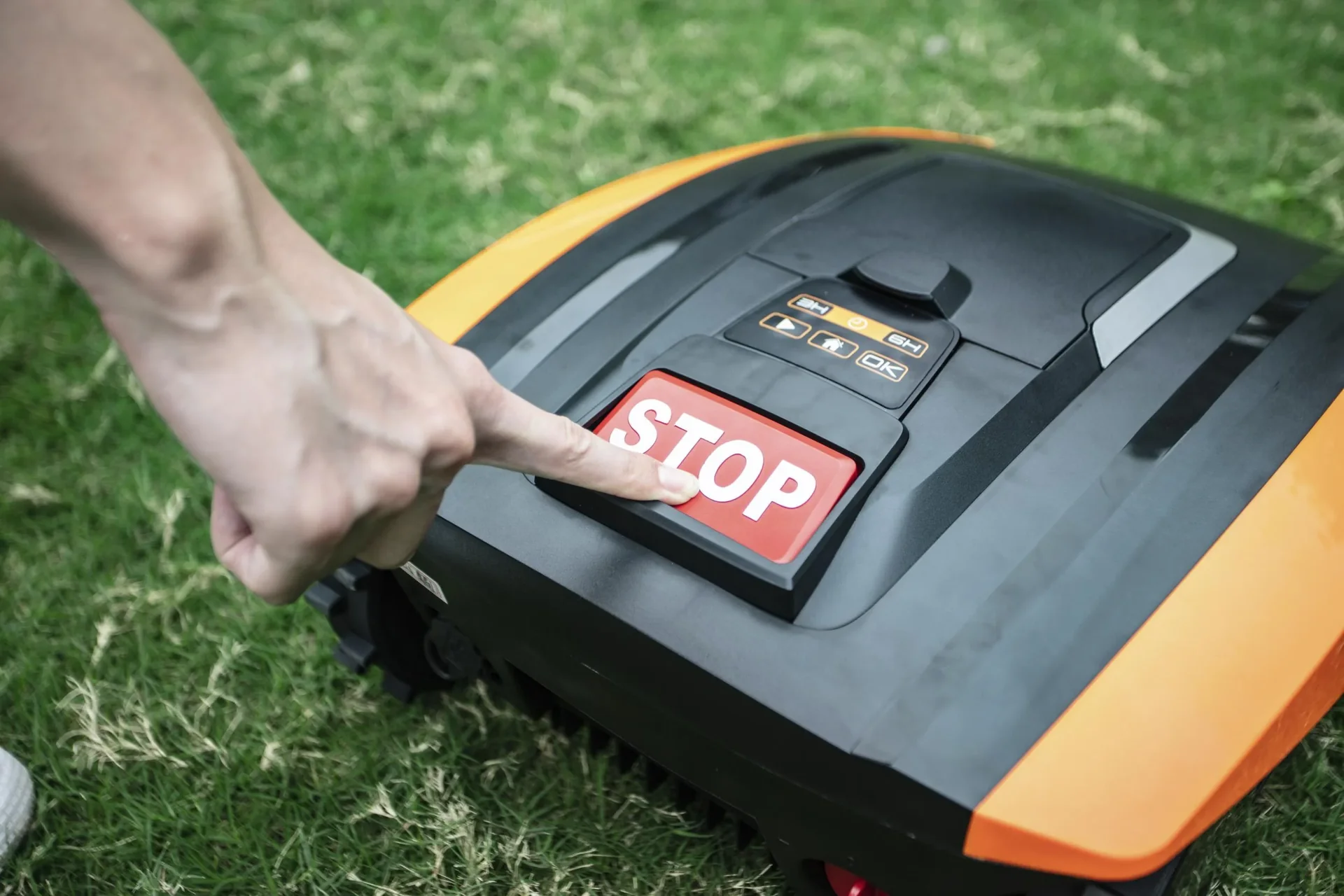 Mähroboter EASYMOW 260B - bis 260 m² - 5