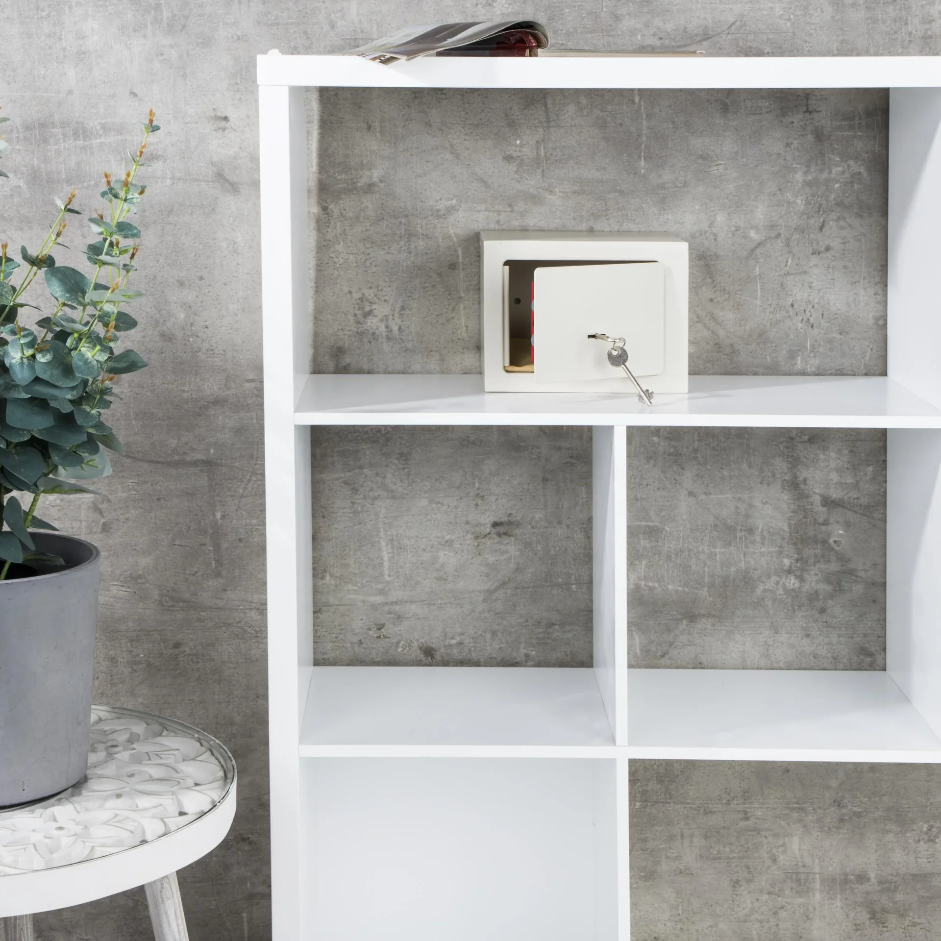 Safe mit zwei Schlüsseln - 1