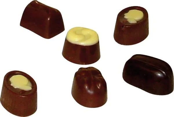 Weihnachtsgedeck, 3-teilig, gefüllt mit 100 g Pralinen - 1