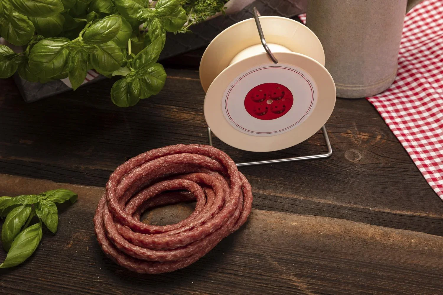 Snackwurst auf Kabeltrommel - 2