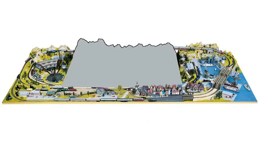 Vorfeld Anbauteil Drehscheibe - 100 x 40 cm, Spur H0, mit Auffahrtsrampe koloriert und begrast, auf Holzrahmen - 0