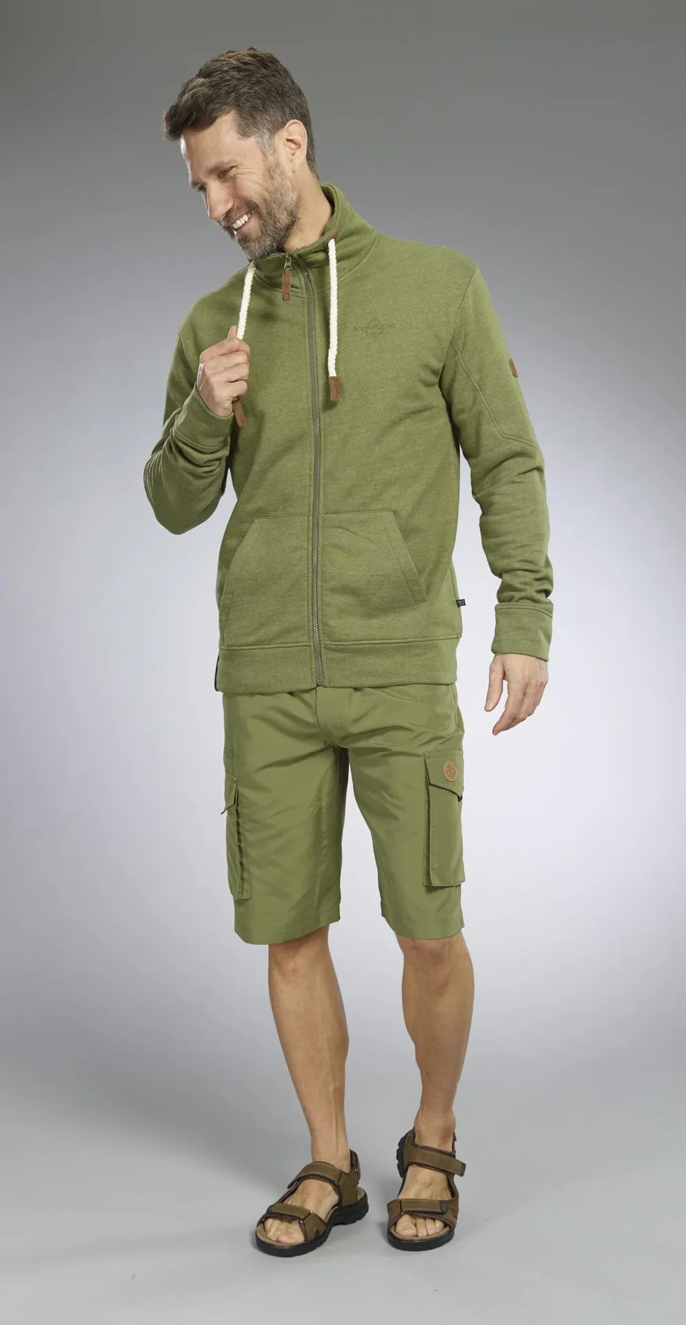 Shorts, Farbe oliv, Gr.L - 0