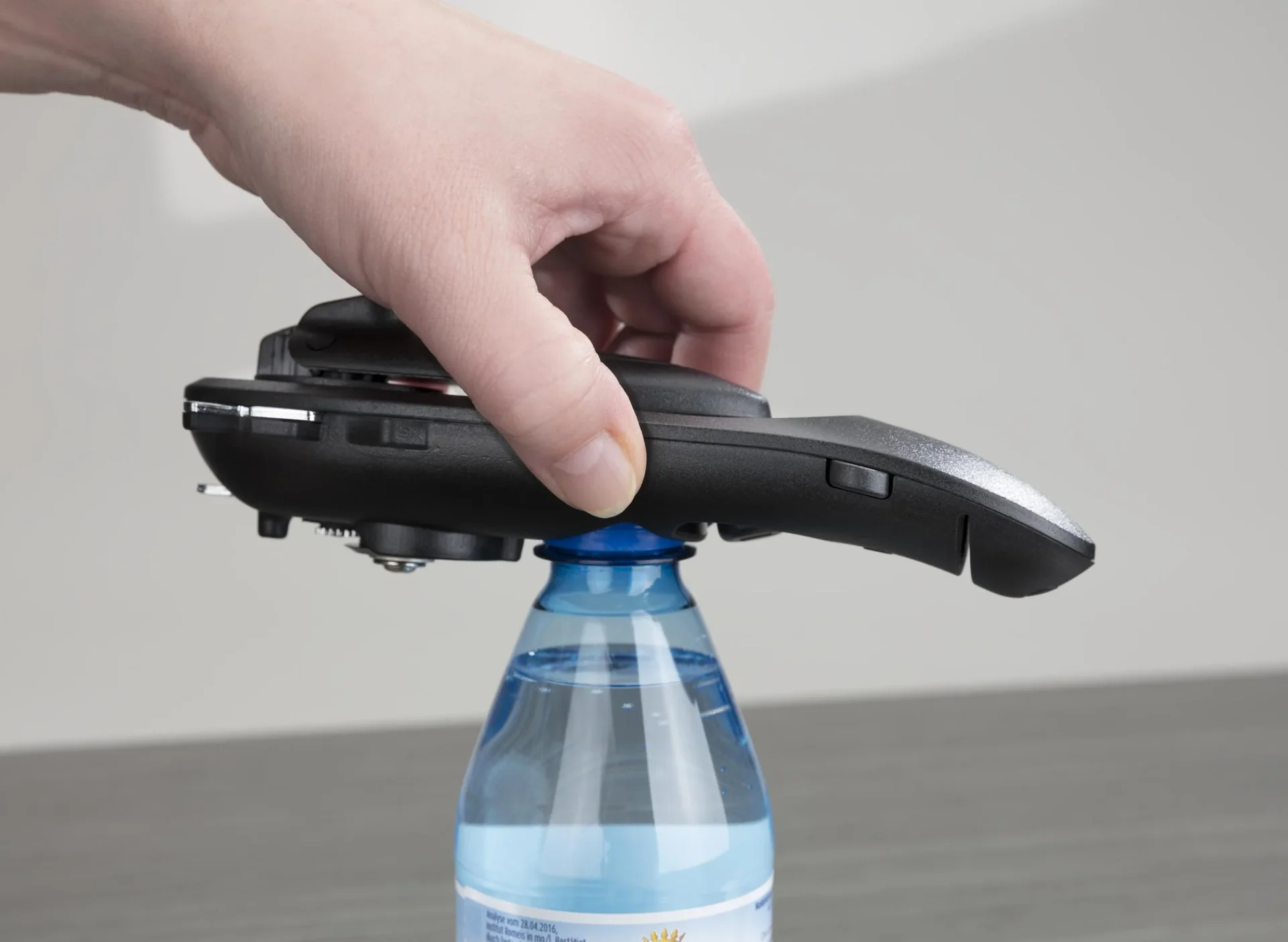 6 in 1 Multi-Öffner für Deckel, Dosen und Flaschen, Schwarz - 2