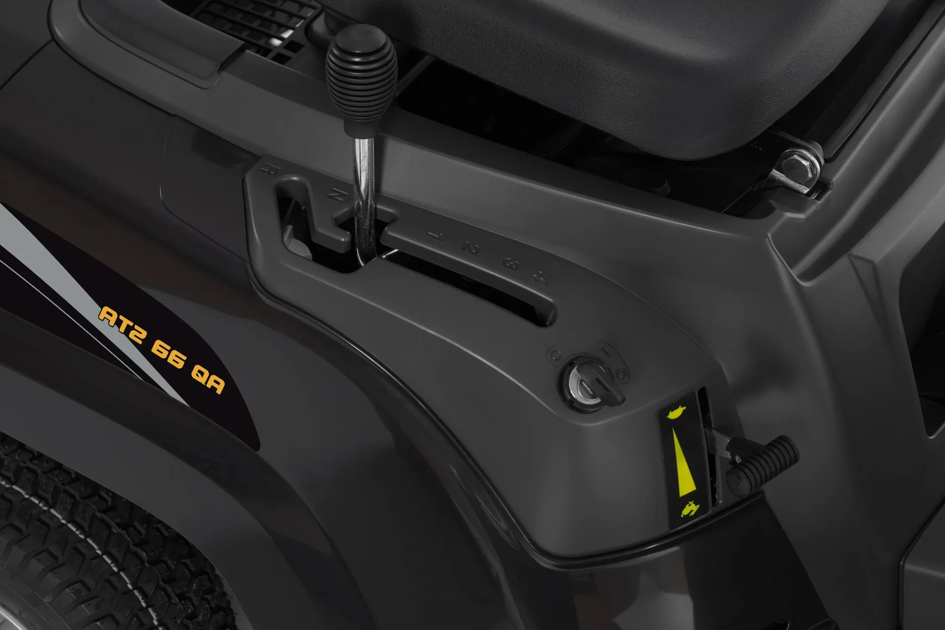 Rasentraktor AT4 84 HA - 0