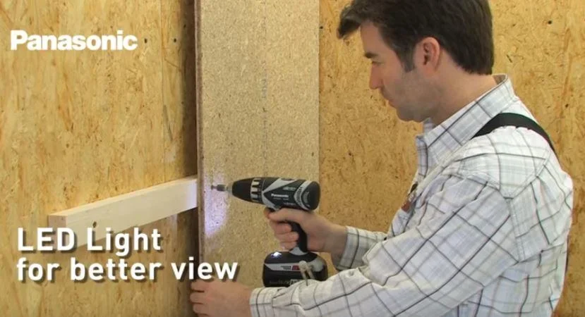 Akku Bohrschrauber EY7441LF2 - 14,4 Volt inklusive 2 Akkus - 3