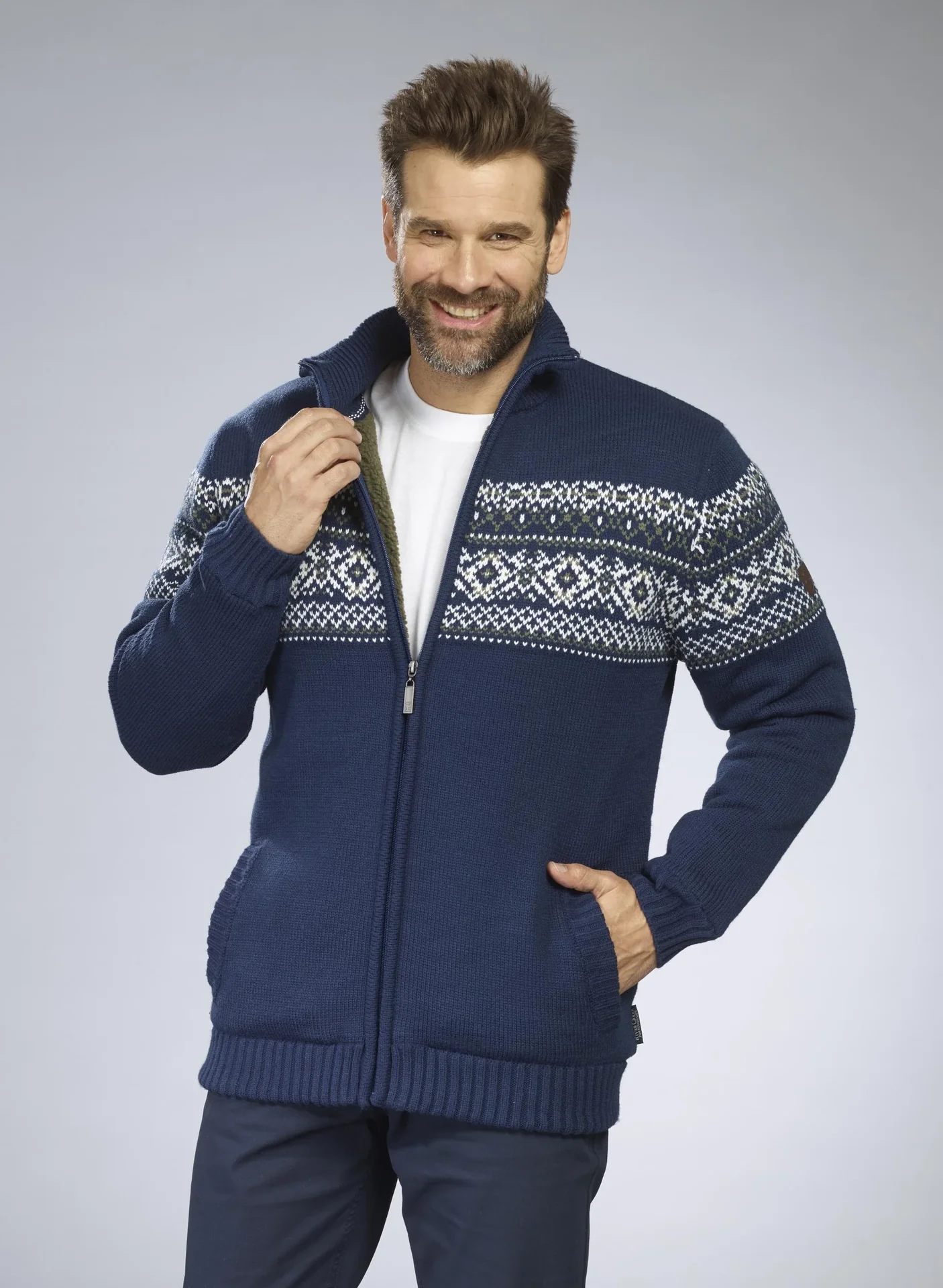 Strickjacke mit Berberfleece, Farbe marine, Gr.M - 3
