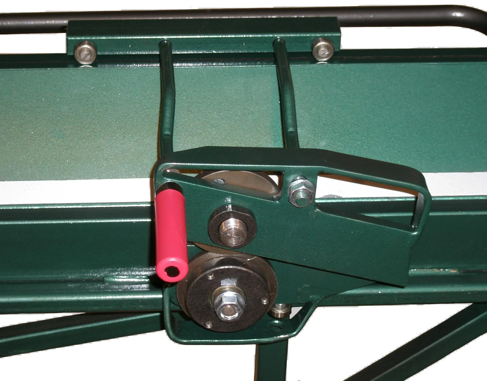 Exzenter-Abkanteinrichtung AKE1300 mit Blechschere - 1