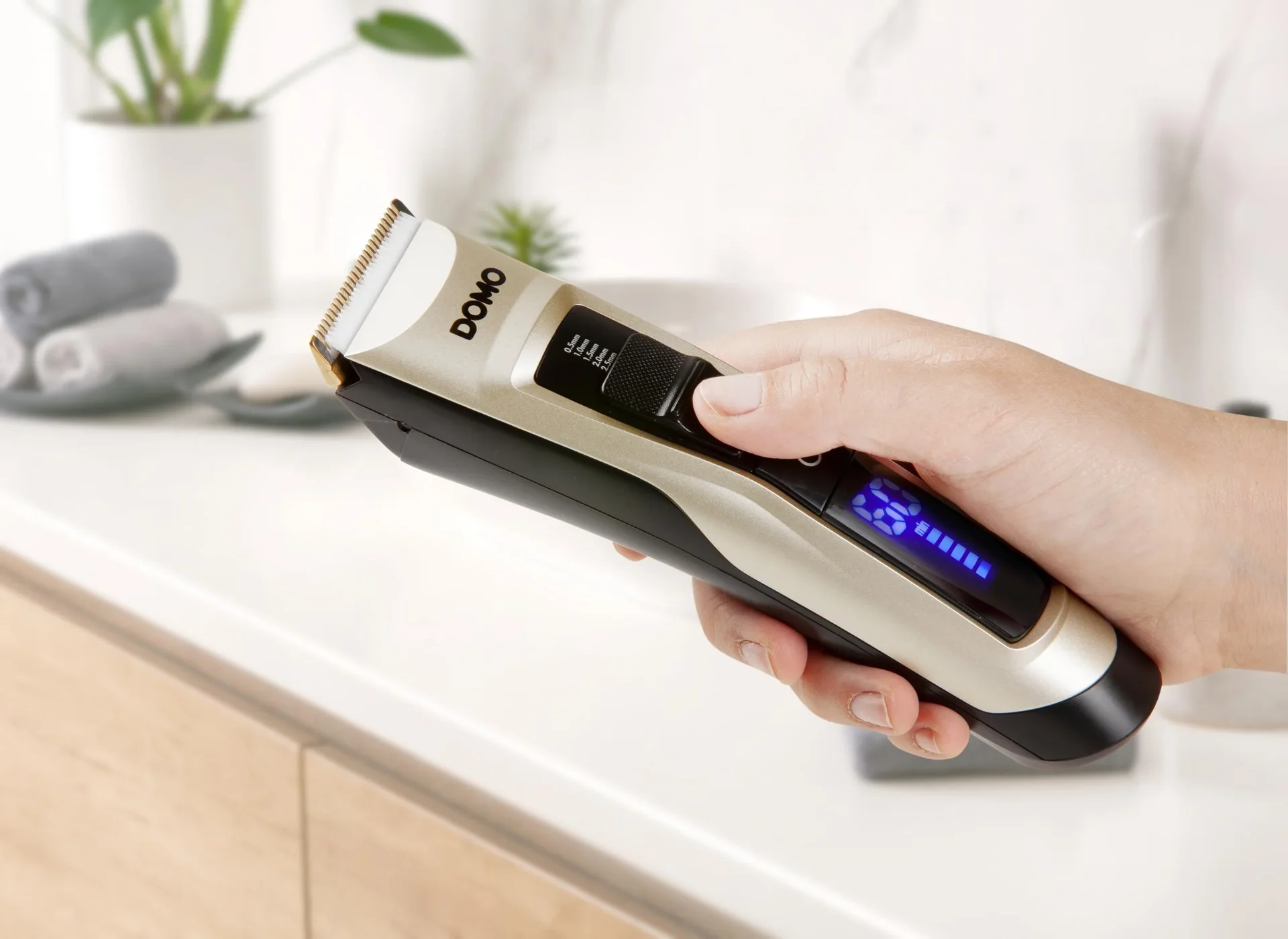 Netz/Akku Haar- und Bartschneider „Pro Digital“, kabellos - 4