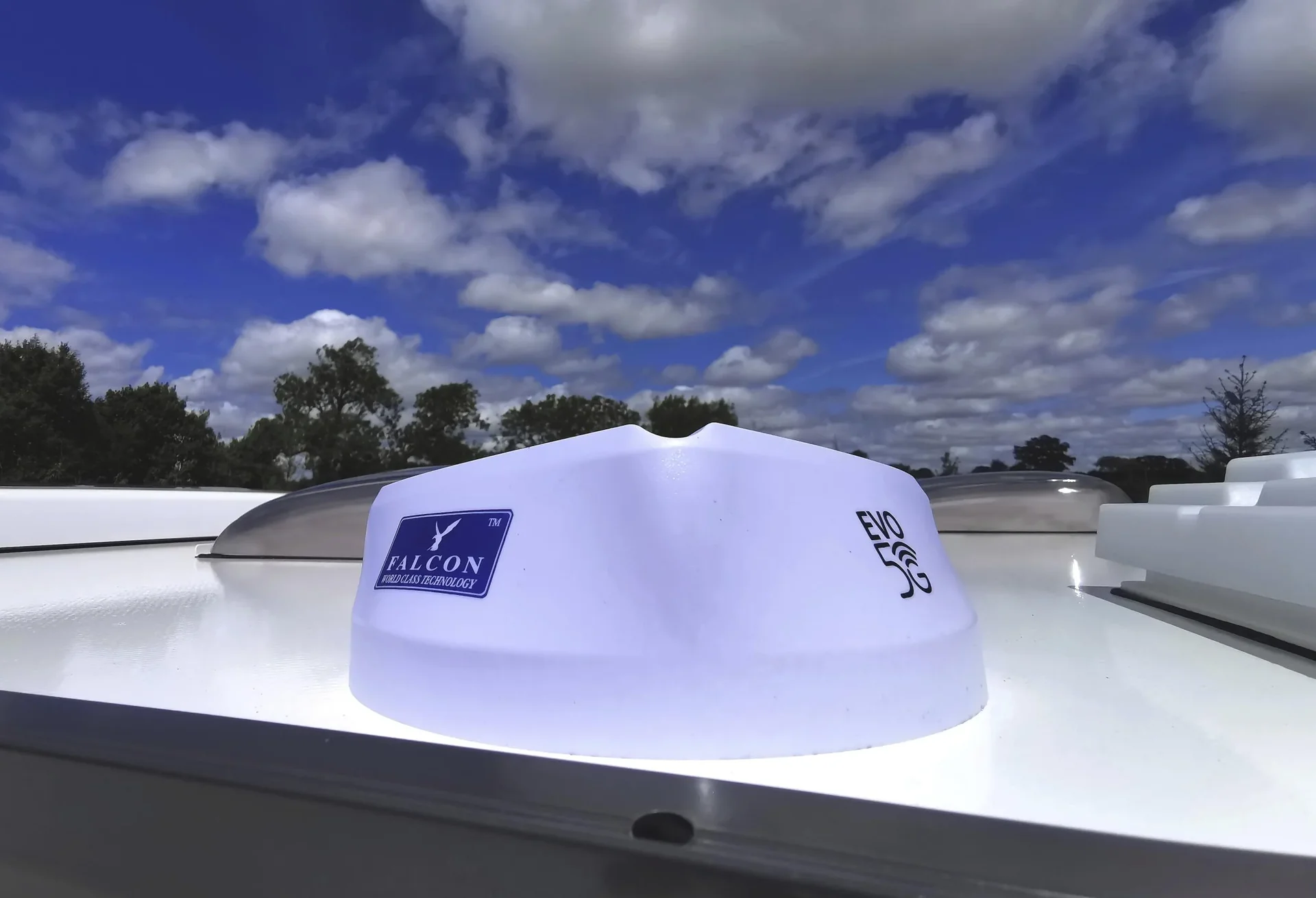 LTE Dachantenne EVO 5G mit mobilem 450Mbit 4G Router - 2