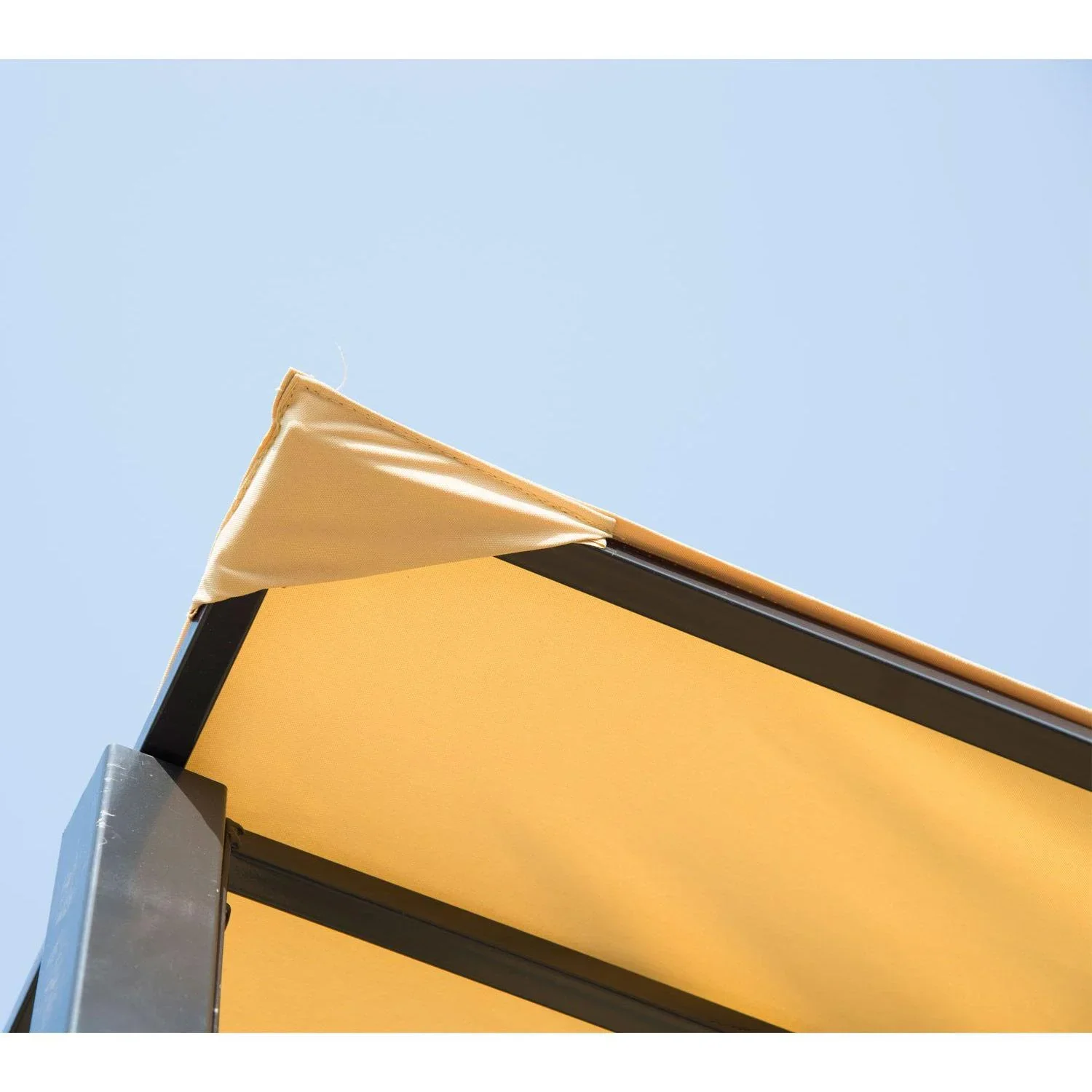 Grillpavillon mit Flammenschutzdach - 1