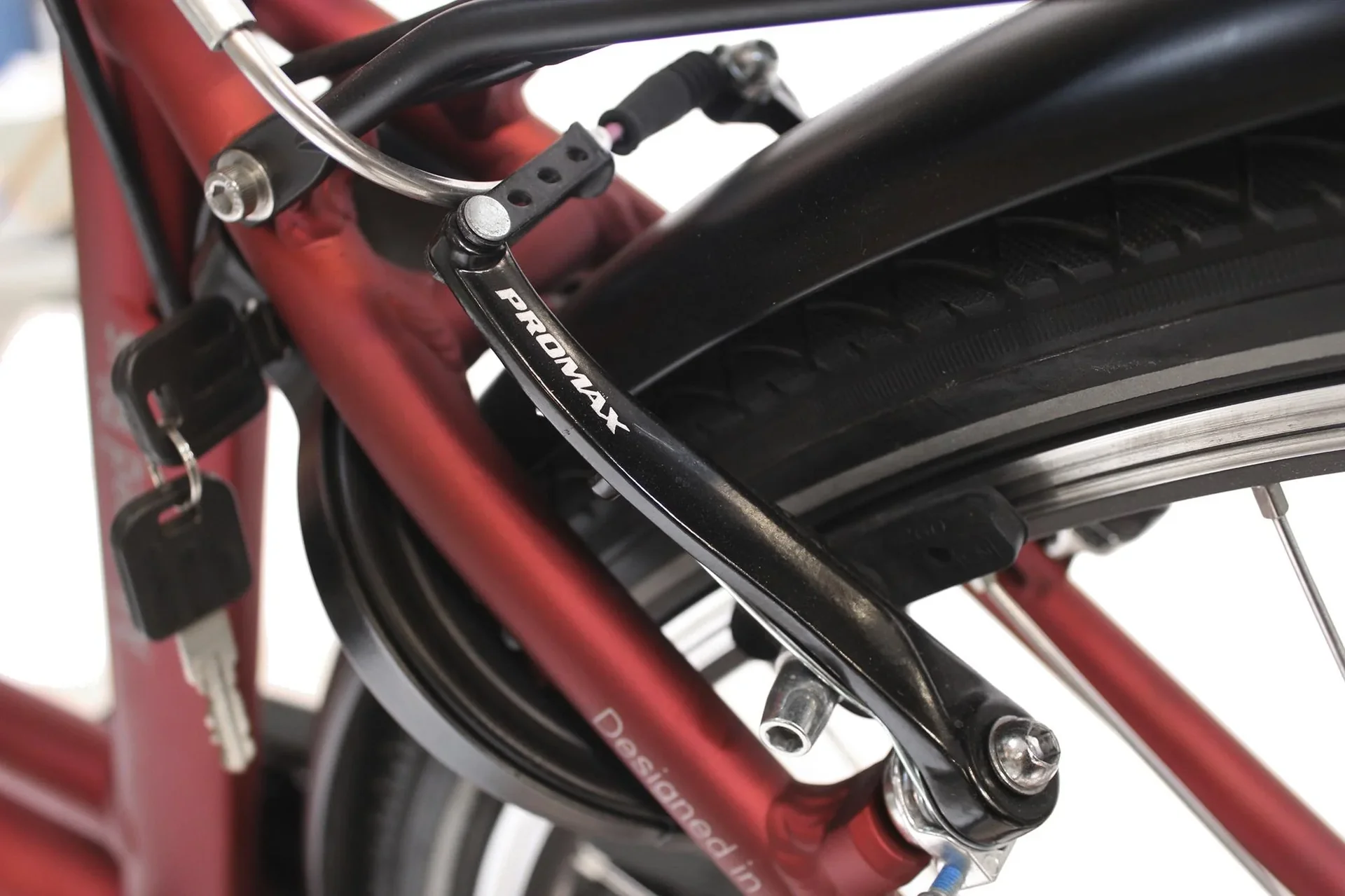 Unisex City E-Bike 28 Zoll, Rahmenhöhe 45 cm, 3-Gang Nabenschaltung, Bordeaux matt, Berlin - 2