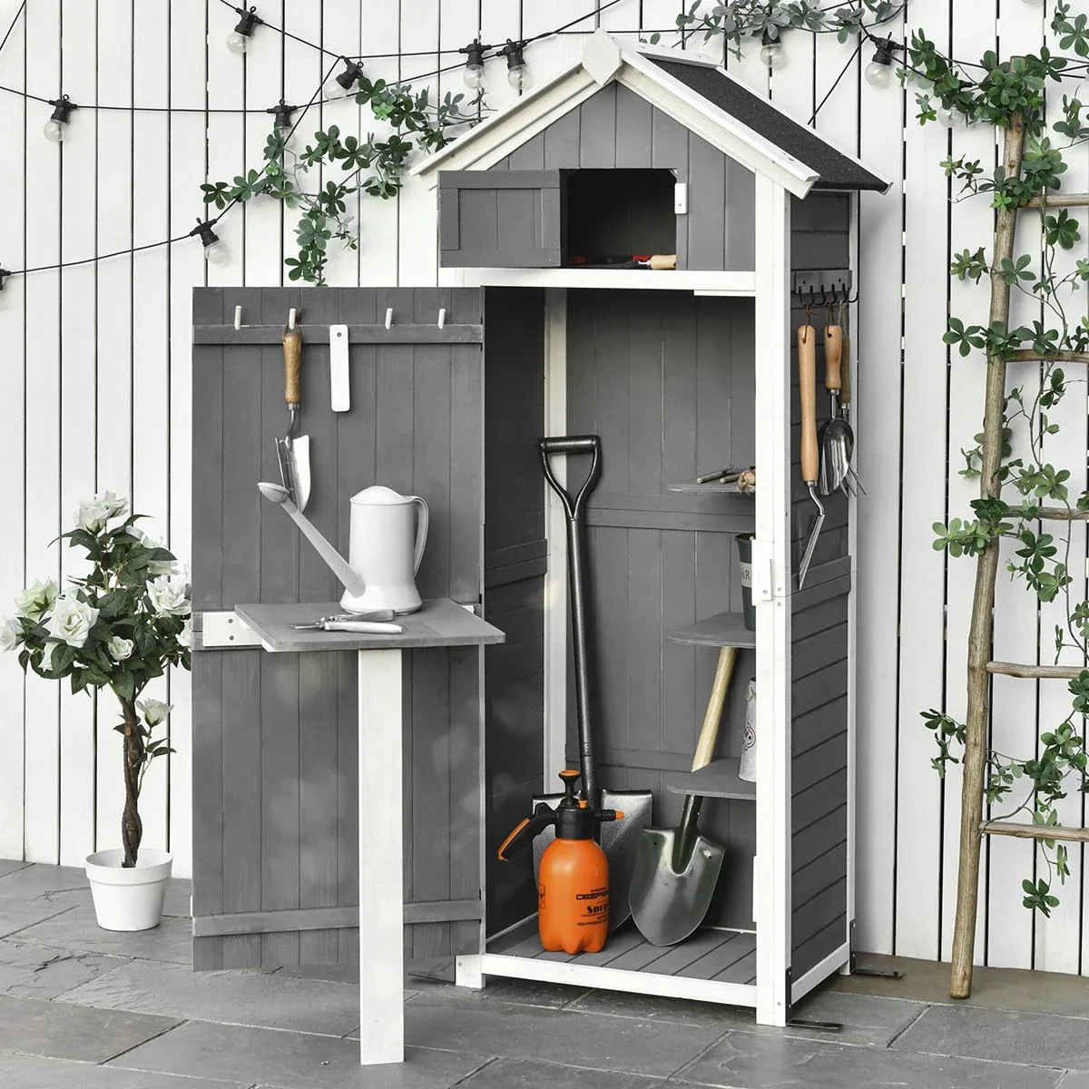 Gartenschrank Holz Gerätehaus mit Tür Dach Geräteschuppen mit Hacken Gartenlagerschrank faltbarer Tisch Outdoor Grau 78 - 1